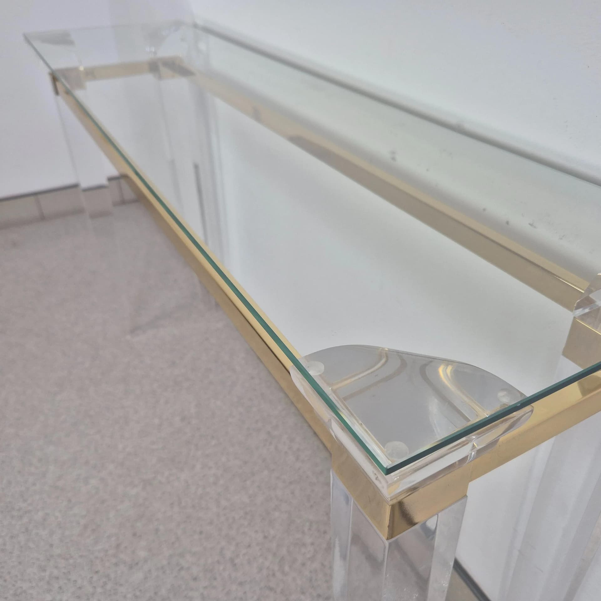 Konsola Hollywood Regency, plexi transparent, mosiądz, szkło, Włochy, lata 80. - 69369