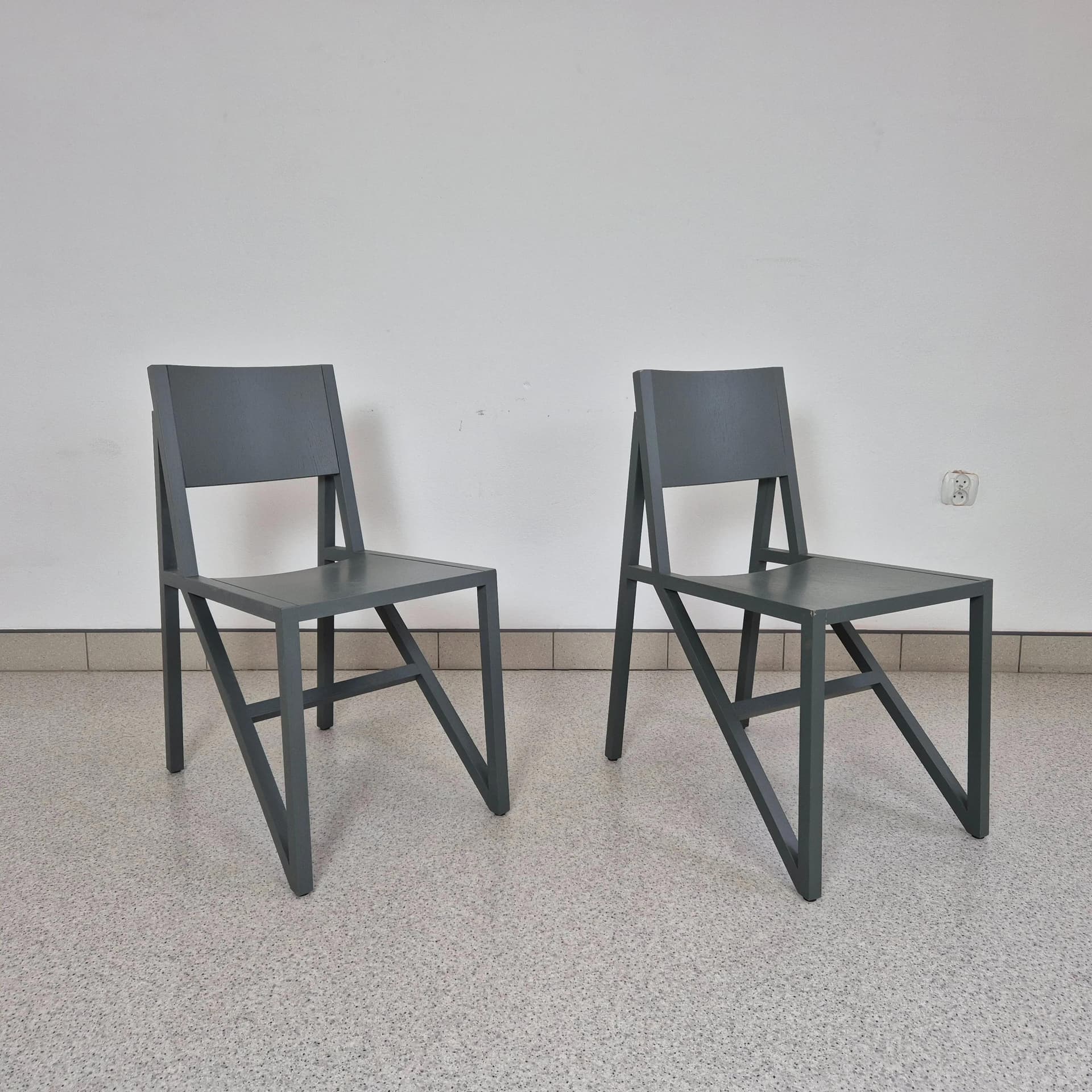 Pair of chairs Frame, grey beech wood, by W. Scheublin, United Kingdom, 21st c. - 69338