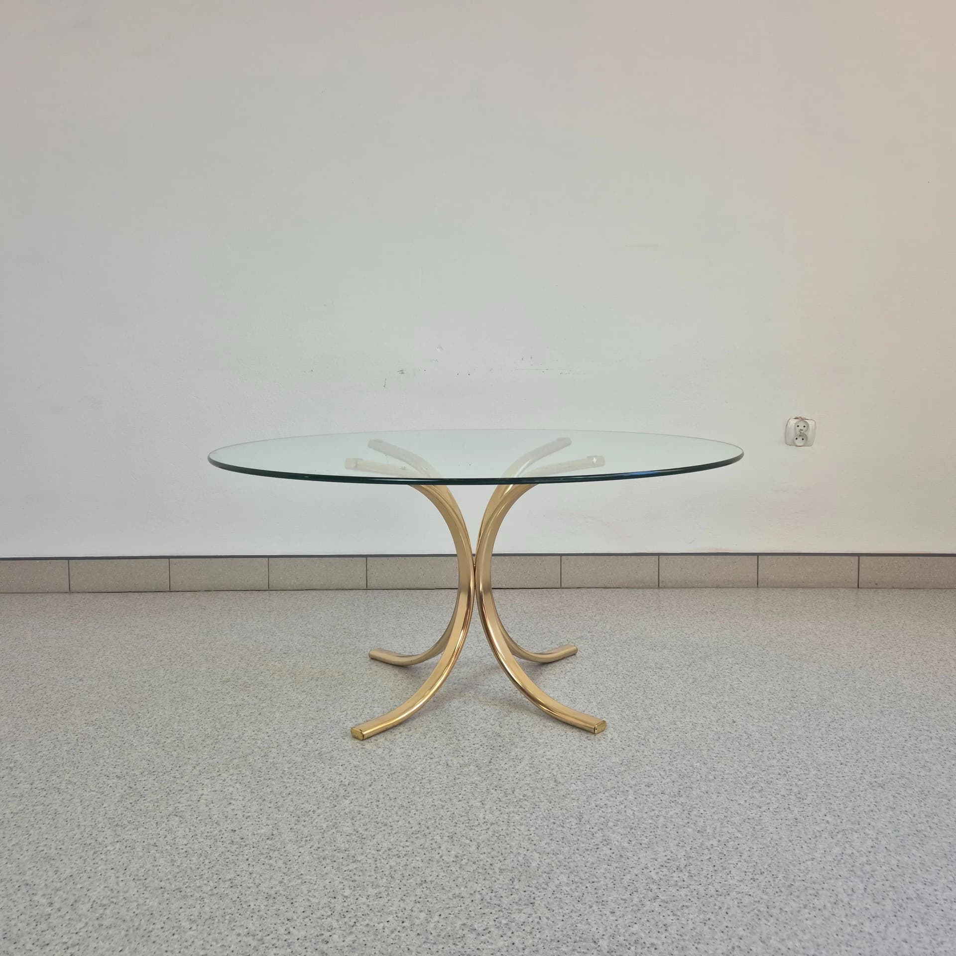 Coffee table Hollywood Regency, transparent glass, golden brass, Germany, 1980s. - 69329