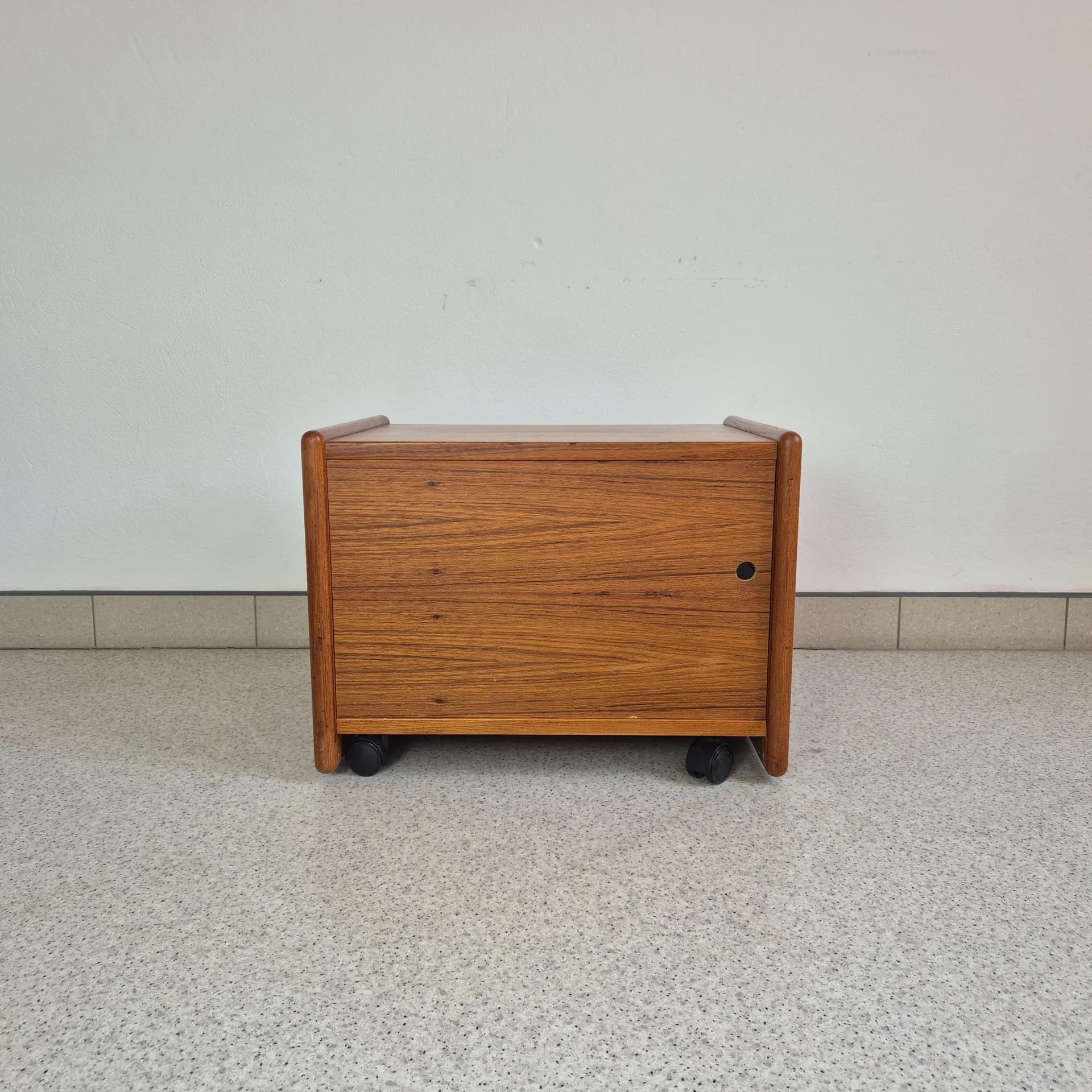 Audio Cabinet, brown teak, Vildbjerg Møbelfabrik, Denmark, 1960s. - 69088