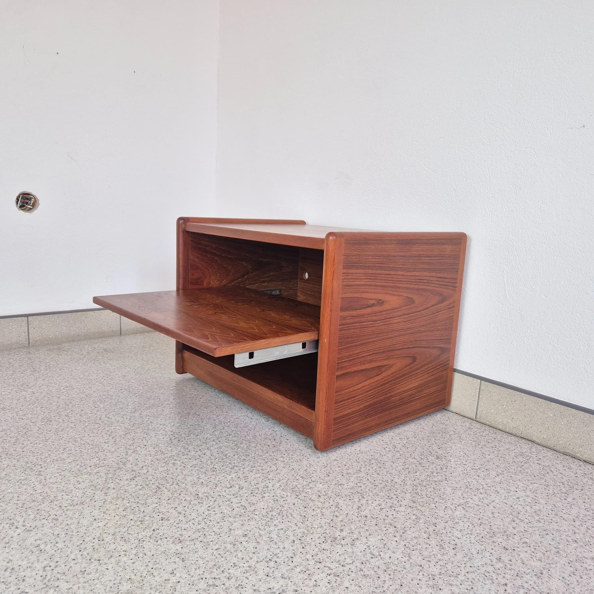 Audio Cabinet, brown teak, Vildbjerg Møbelfabrik, Denmark, 1960s. - 69086