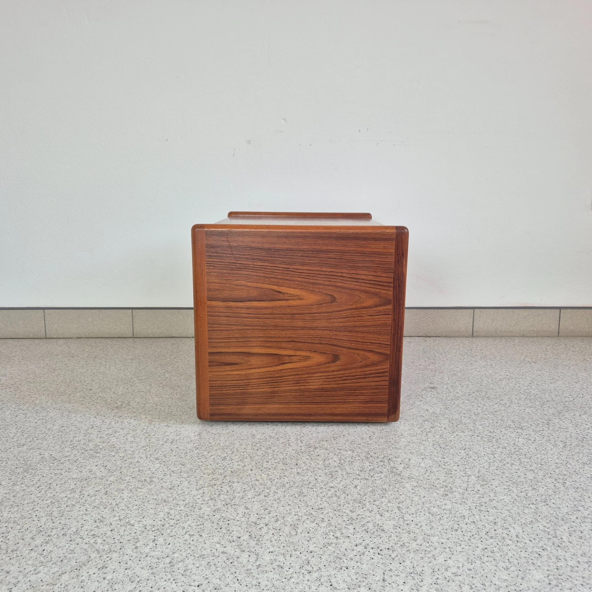 Audio Cabinet, brown teak, Vildbjerg Møbelfabrik, Denmark, 1960s. - 69089
