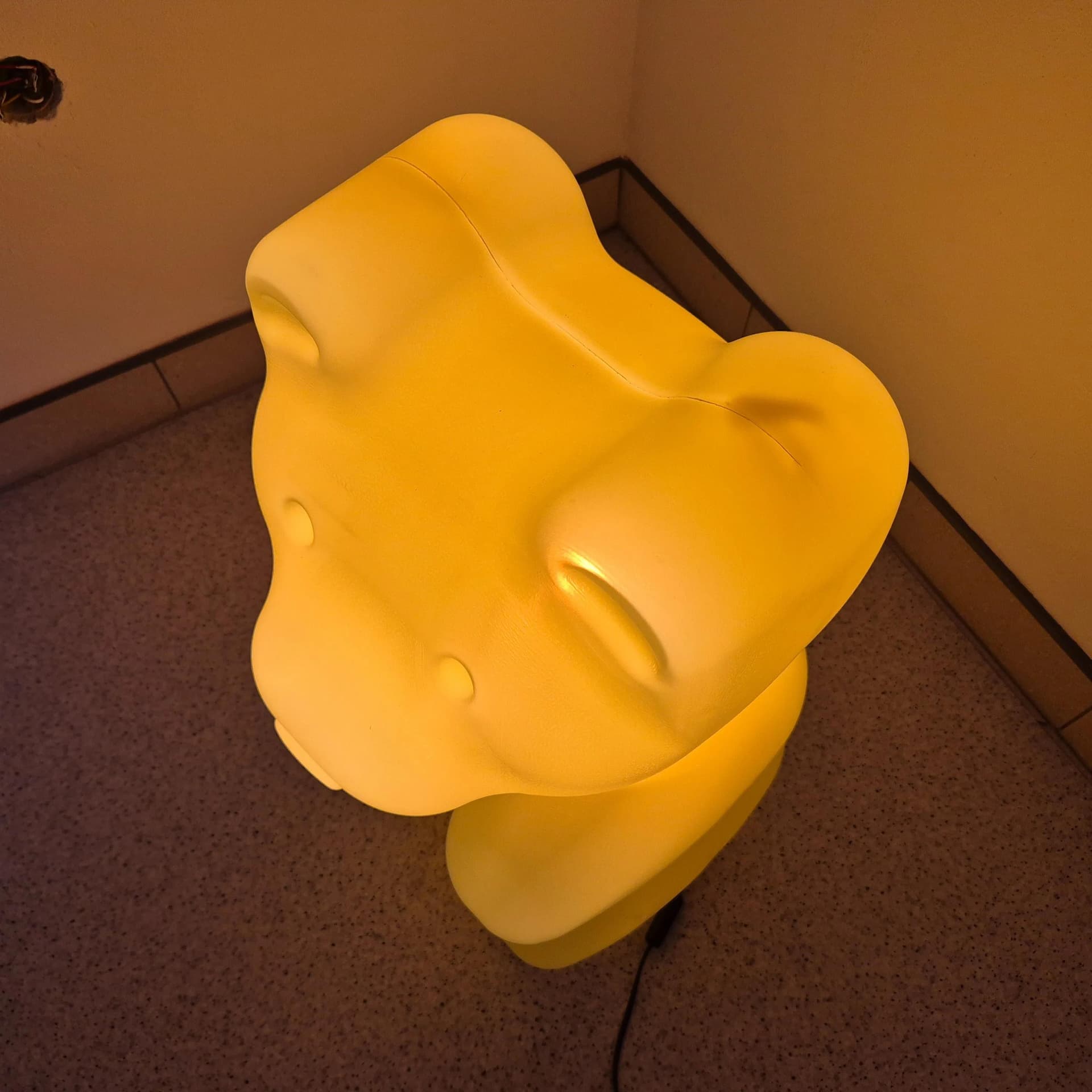 Lampa podłogowa miś Haribo, cytrynowy, plastik, Niemcy, lata 80. - 68936