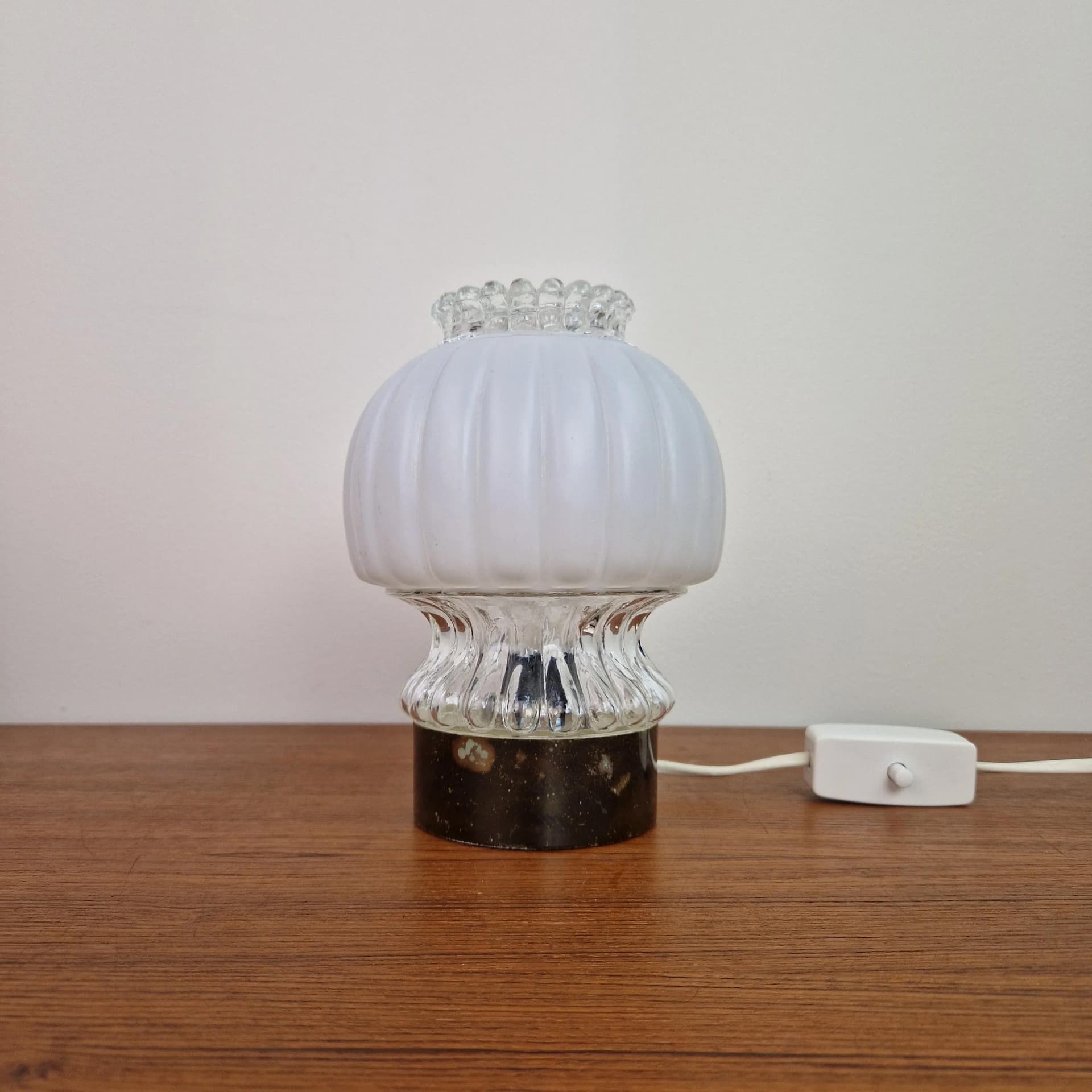 Para lampek nocnych, szkło białe, Niemcy, lata 60. - 68852