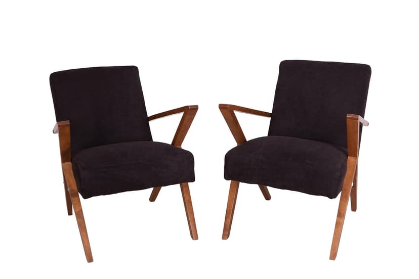 Para foteli Odnowa, welur czarny, drewno buk, Polska, lata 70.
