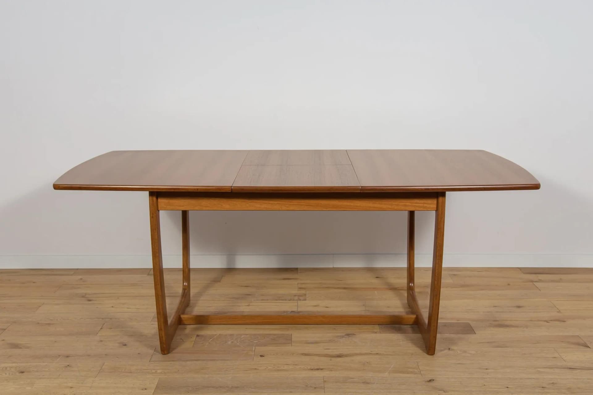 Extendable dining table, brown teak, G-Plan, United Kingdom, 1960s. - 71901