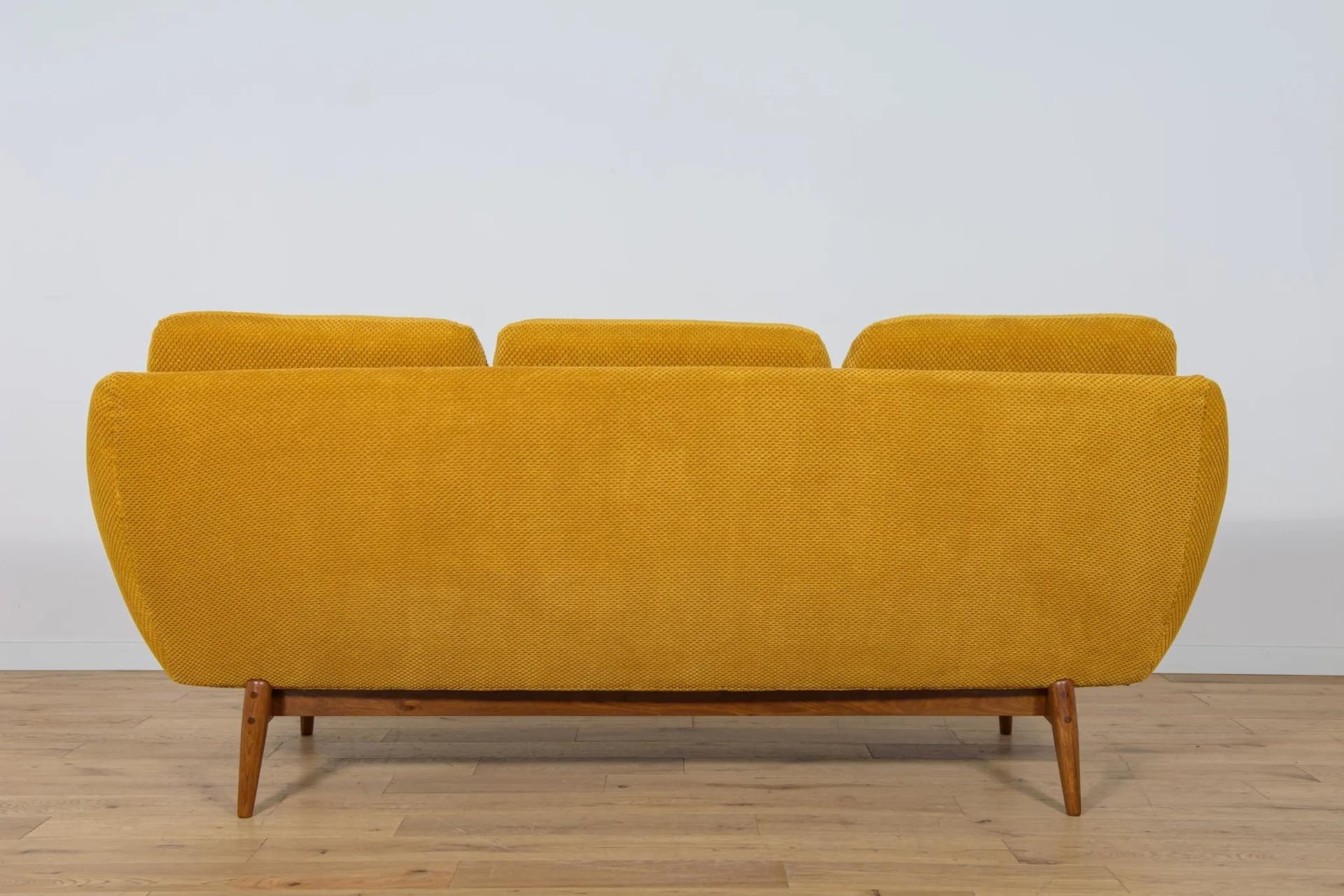 Sofa trzyosobowa, żółta, wełna, teak, proj. G. Berg, Norwegia, lata 60. - 71891