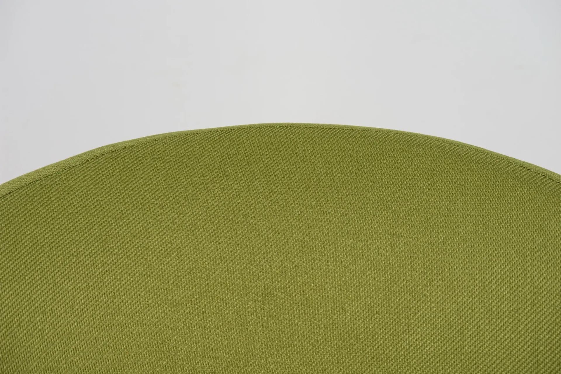 Fotel Apollo, oliwkowozielona wełna, stal szczotkowana, proj. P. Hjort Lorentzen, J. Foersom, Dania, XXI w. - 71873