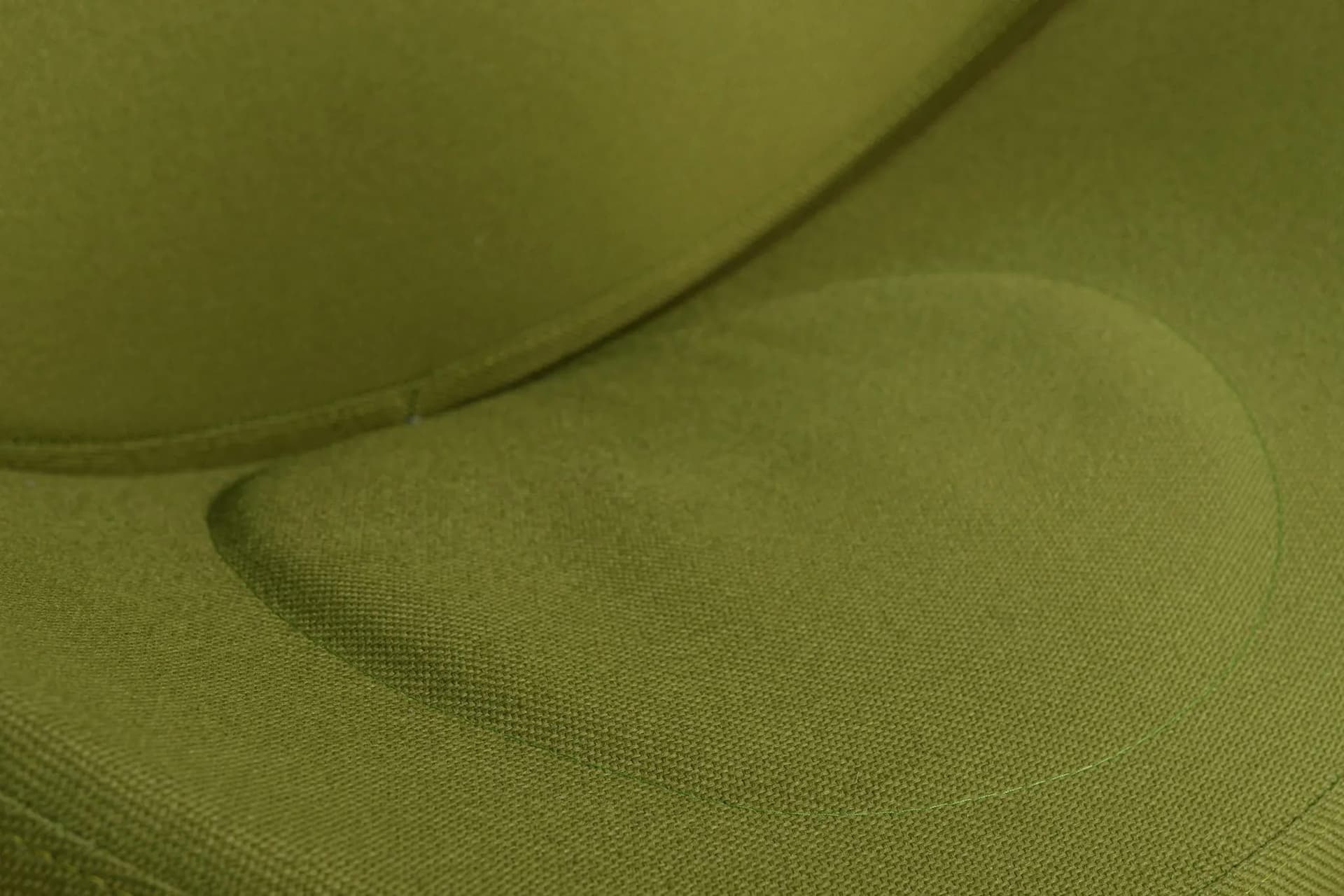 Fotel Apollo, oliwkowozielona wełna, stal szczotkowana, proj. P. Hjort Lorentzen, J. Foersom, Dania, XXI w. - 71875