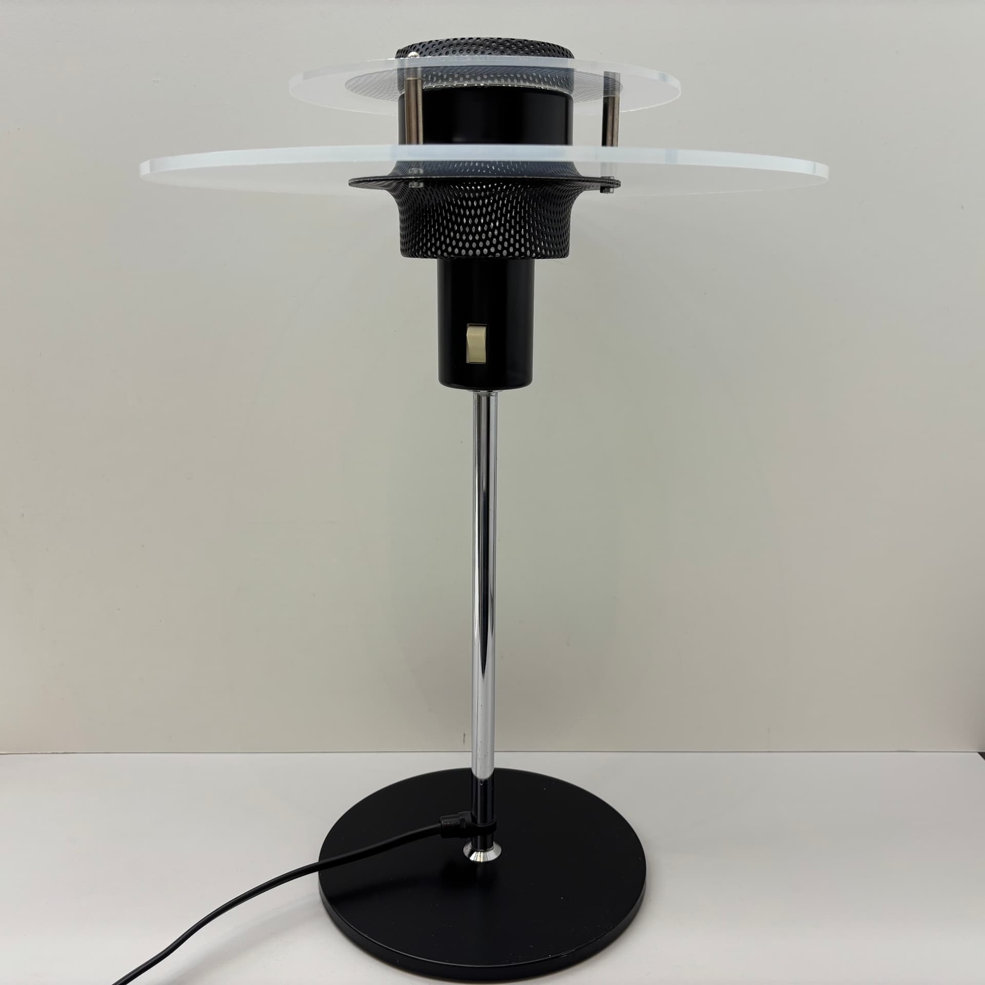 Lampa gabinetowa Circle, czarny, metal transparentny, Szwecja, lata 80. - 69619