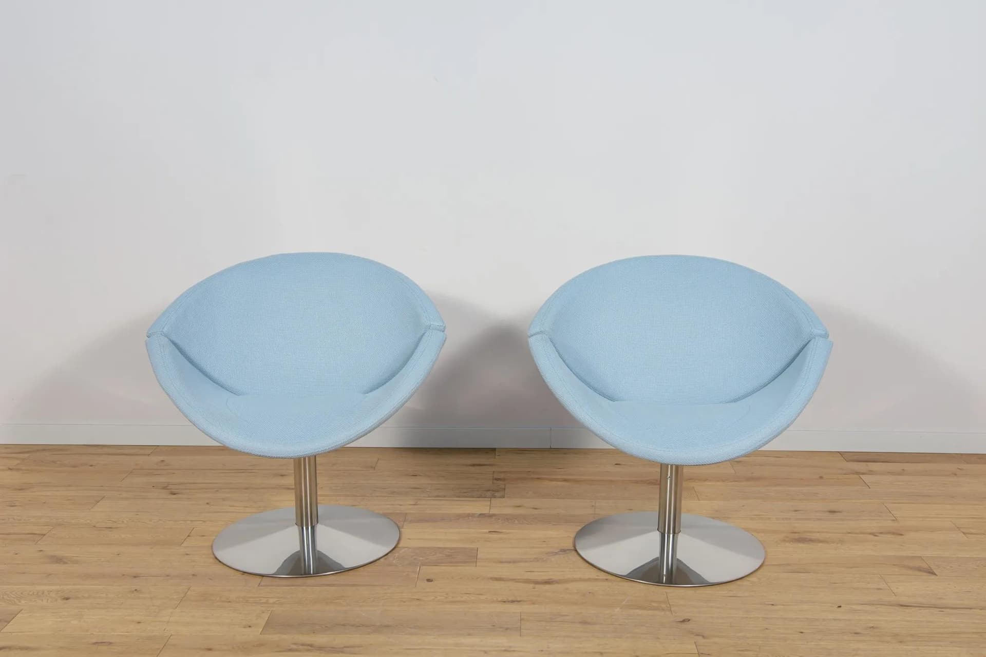 Pair of armchairs Apollo EJ 96, light blue, fabric, brushed steel, by P. H. Lorentzen & J. Foersom, Denmark, 21st c. - 71588