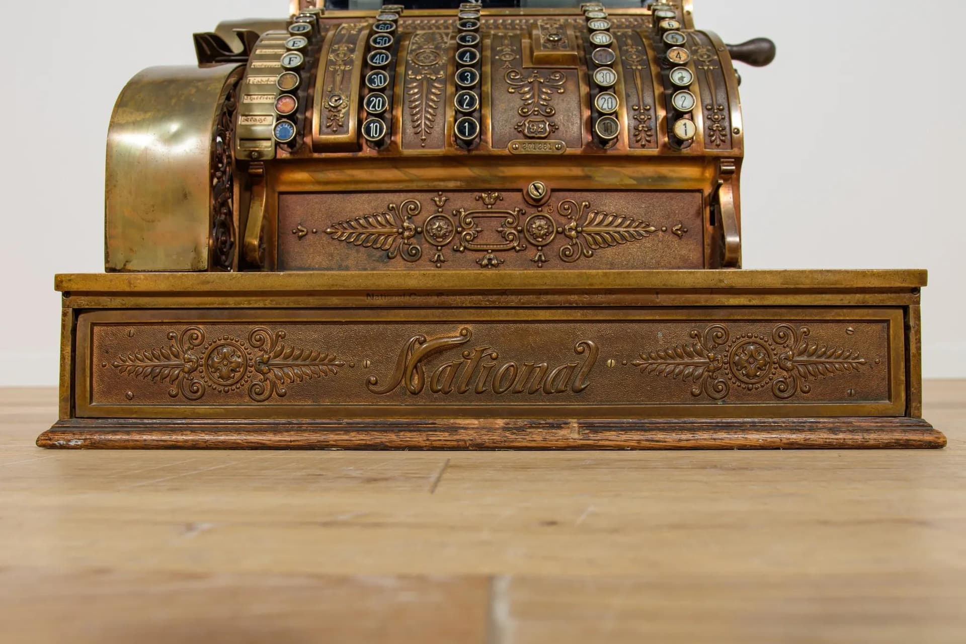 Kasa fiskalna National, Art Nouveau, metal złoty, USA, XIX w. - 71581