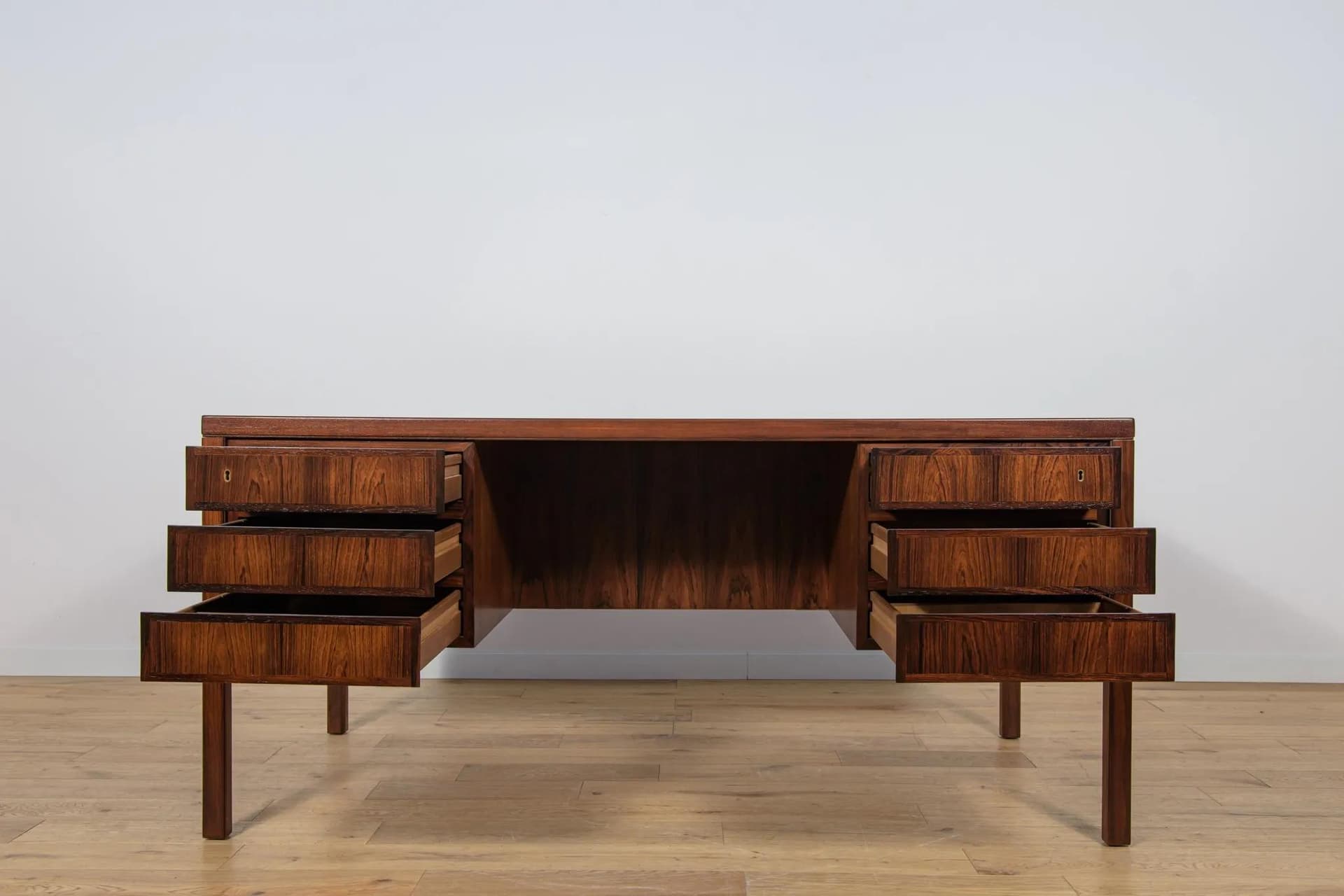 Freestanding desk model 77, rosewood dark brown, Denmark, 1960s. - 71501