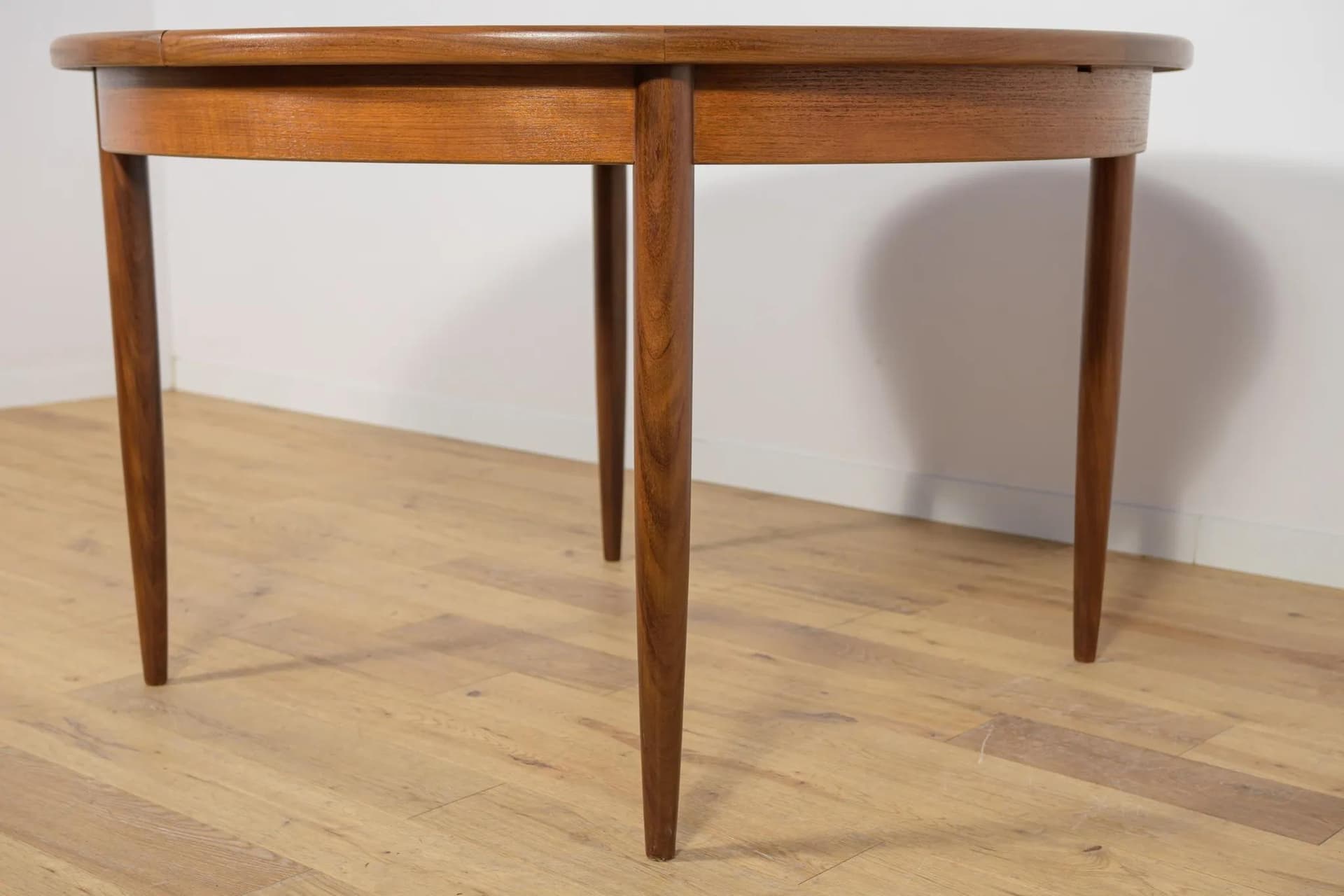 Stół okrągły rozkładany, teak brązowy, G-Plan, Wielka Brytania, lata 60. - 71407