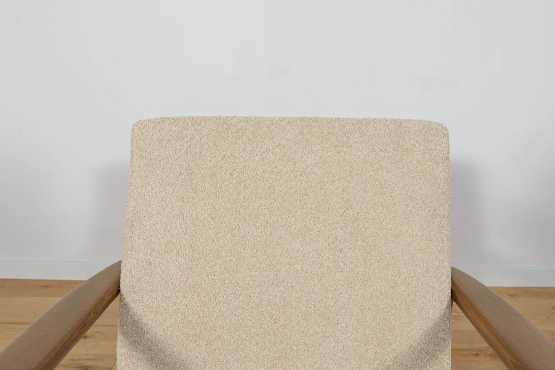 Fotel 300-139, boucle kremowy, buk brązowy, Swarzędzka Fabryka Mebli, Polska, lata 60. - 71329