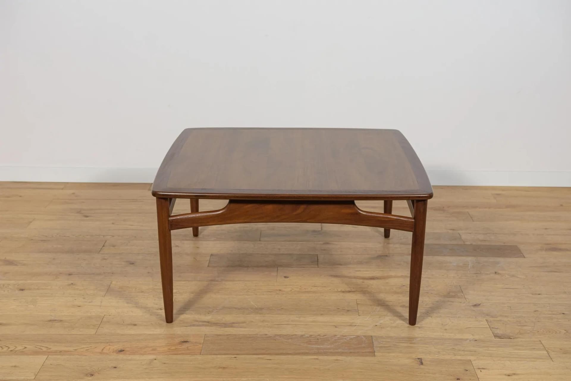 Coffee table, brown teak, G-Plan, United Kingdom, 1960s. - 71177