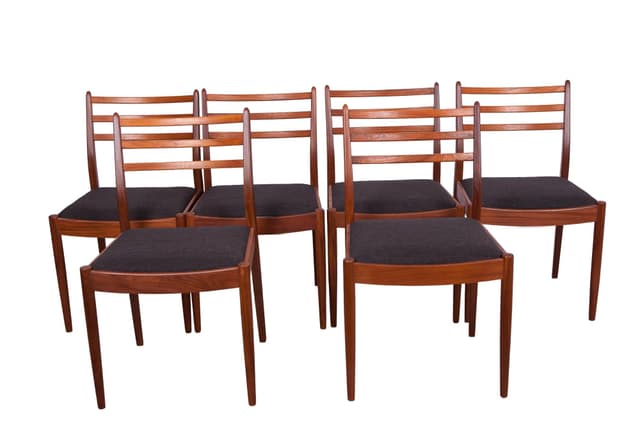 Komplet sześciu krzeseł, teak brązowy, tkanina czarna, proj. V. Wilkins, G-Plan, Wielka Brytania, lata 60. - WYMIARY