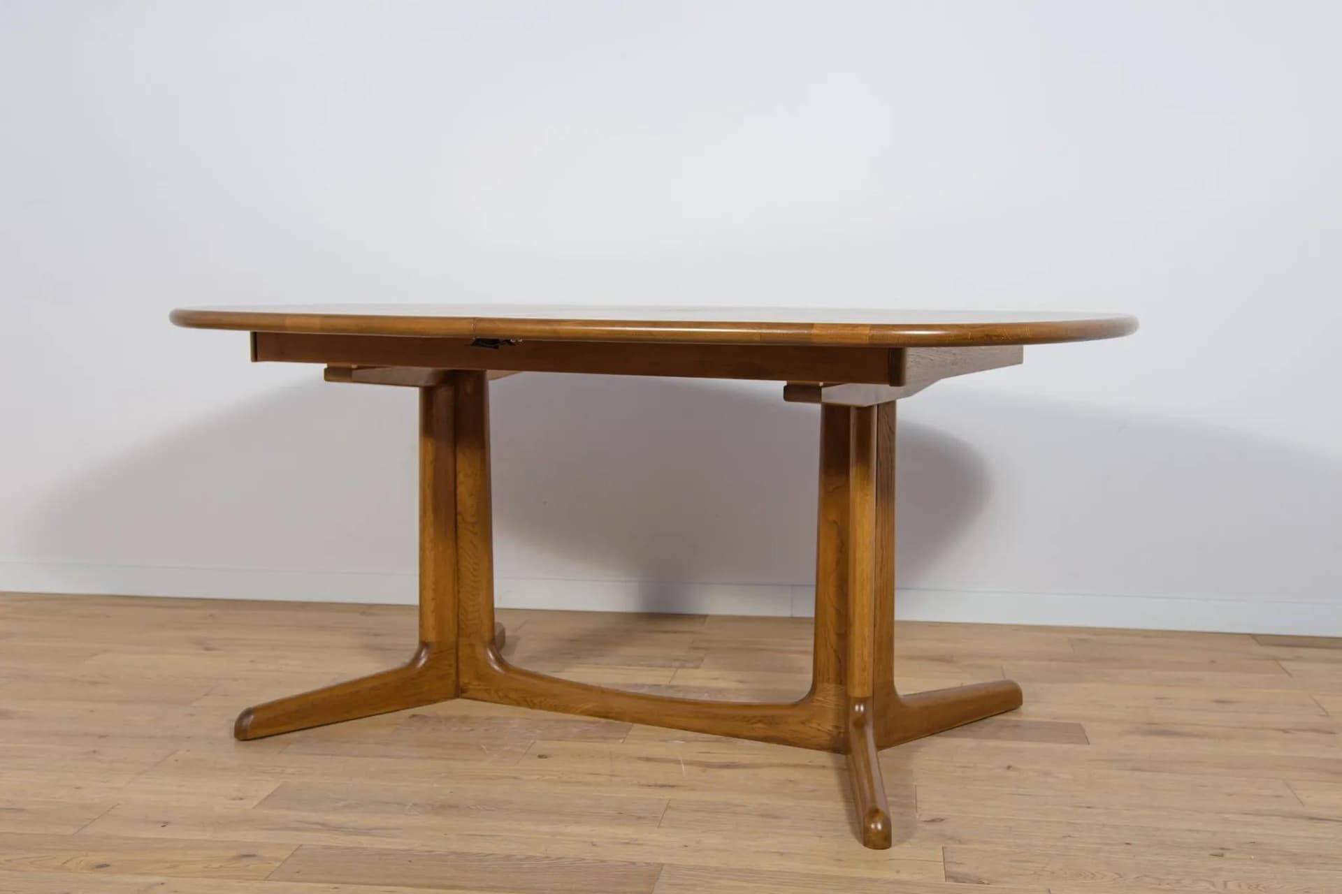 Stół rozkładany, dąb brązowy, proj. N.O. Møller, Dania, lata 70. - 71060