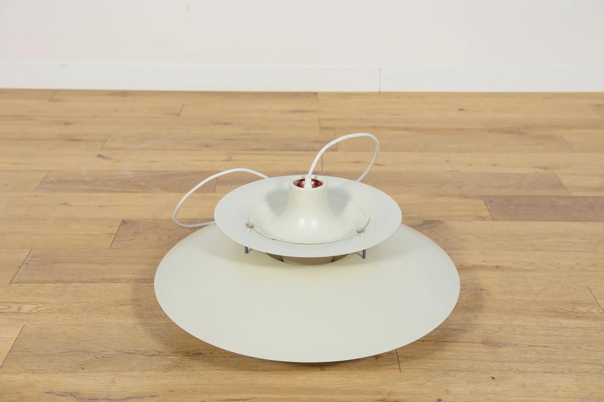 Pendant lamp PH5, ivory white, aluminum, by P. Henningsen, Louis Poulsen, Denmark, 1960s. - 71042