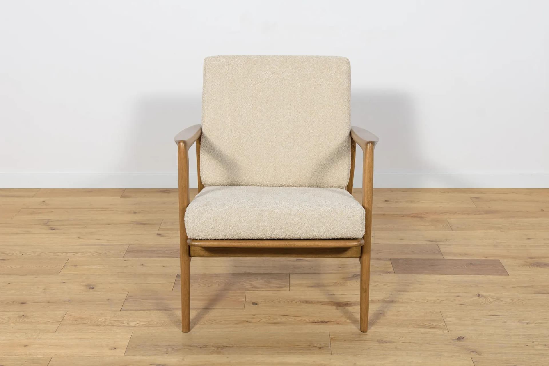 Pair of armchairs 300-139, beige boucle, walnut-stained beech, Swarzędzka Fabryka Mebli, Poland, 1960s. - 70994