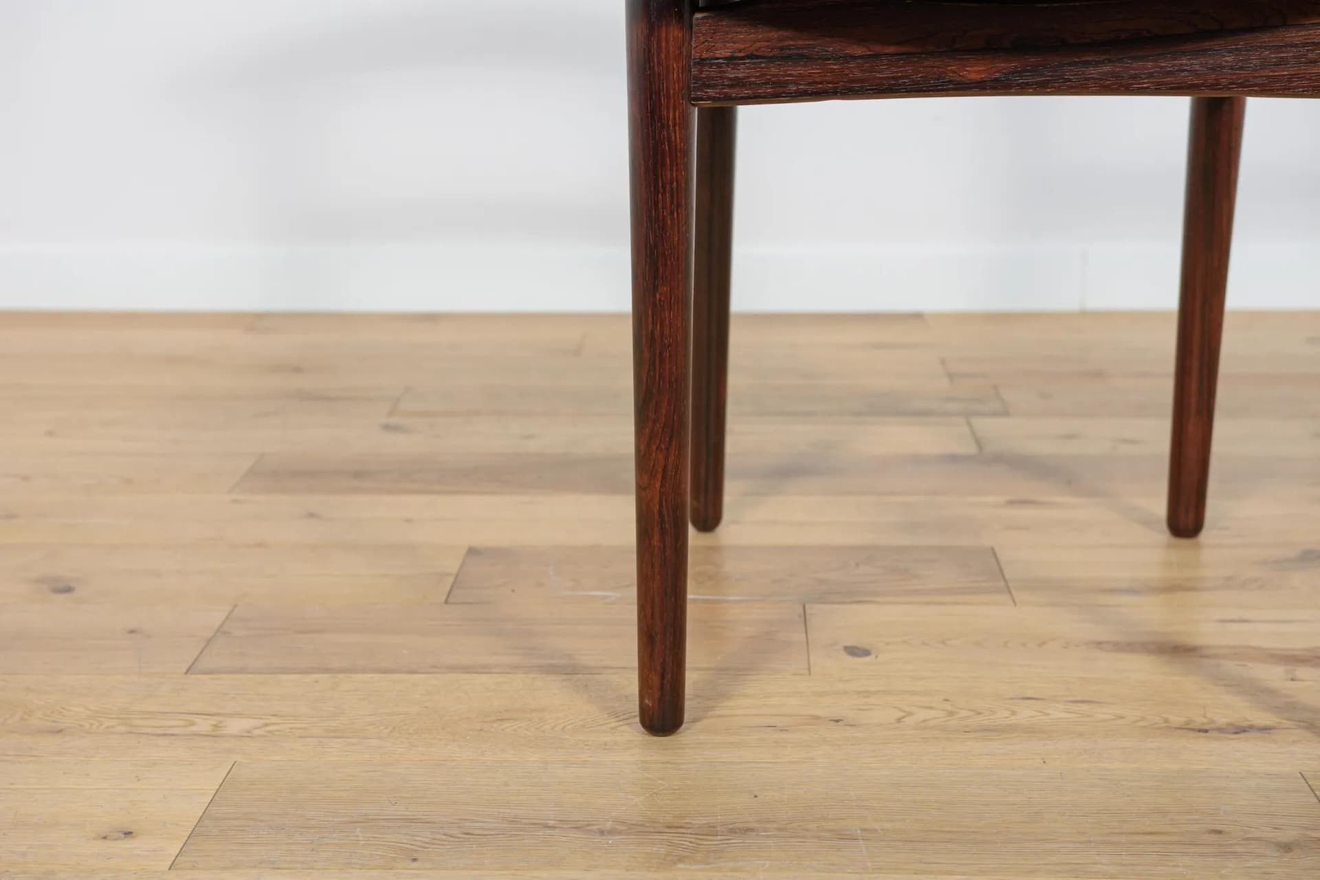 Komplet czterech krzeseł, palisander brązowy, skóra naturalna czarna, proj. H. Sibast & B. Rammerskov, Dania, lata 60. - 70974