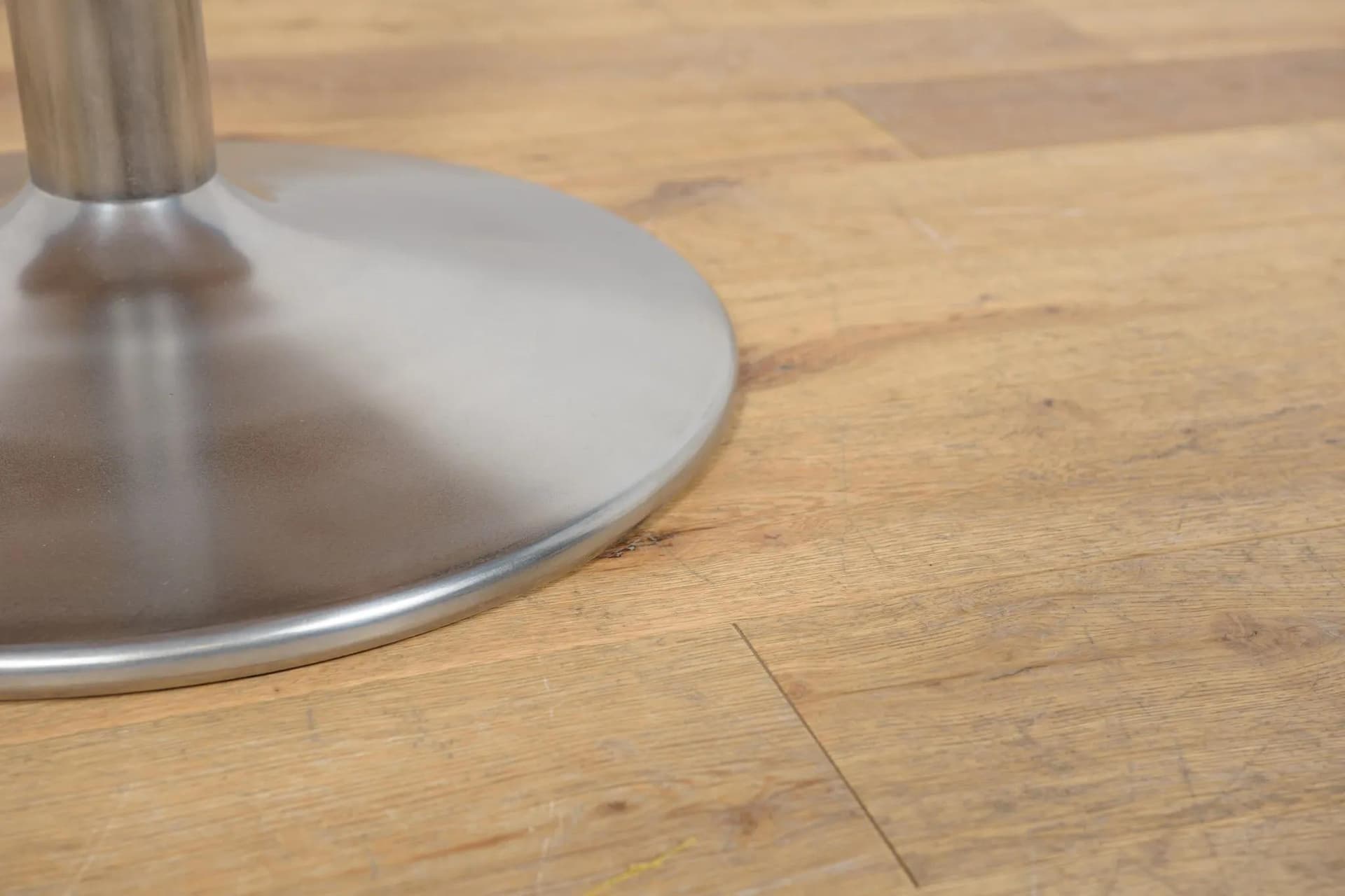 Round table, brown teak, aluminium, Denmark, 1970s. - 70894