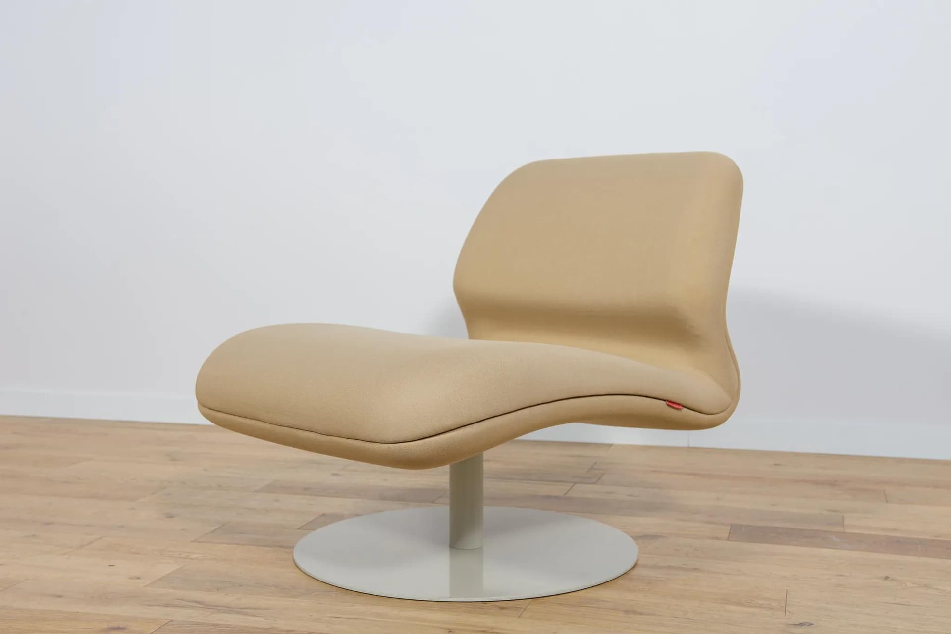 Armchair MV10, beige, fabric, metal, by M. Voss, Fritz Hansen, Denmark, 21st c. - 70817