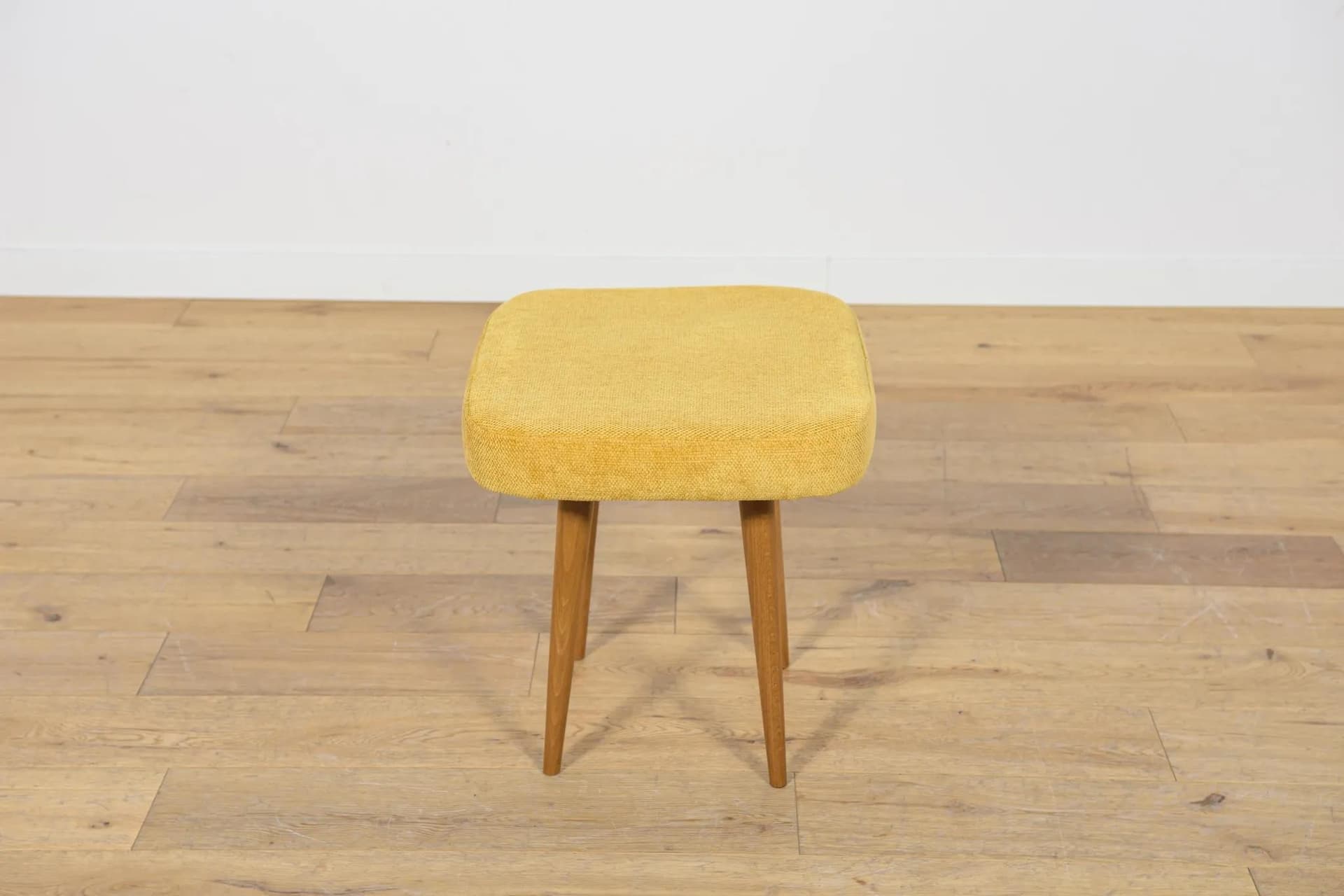 Stołek, żółty, buk brązowy, Polska, lata 70. - 70800