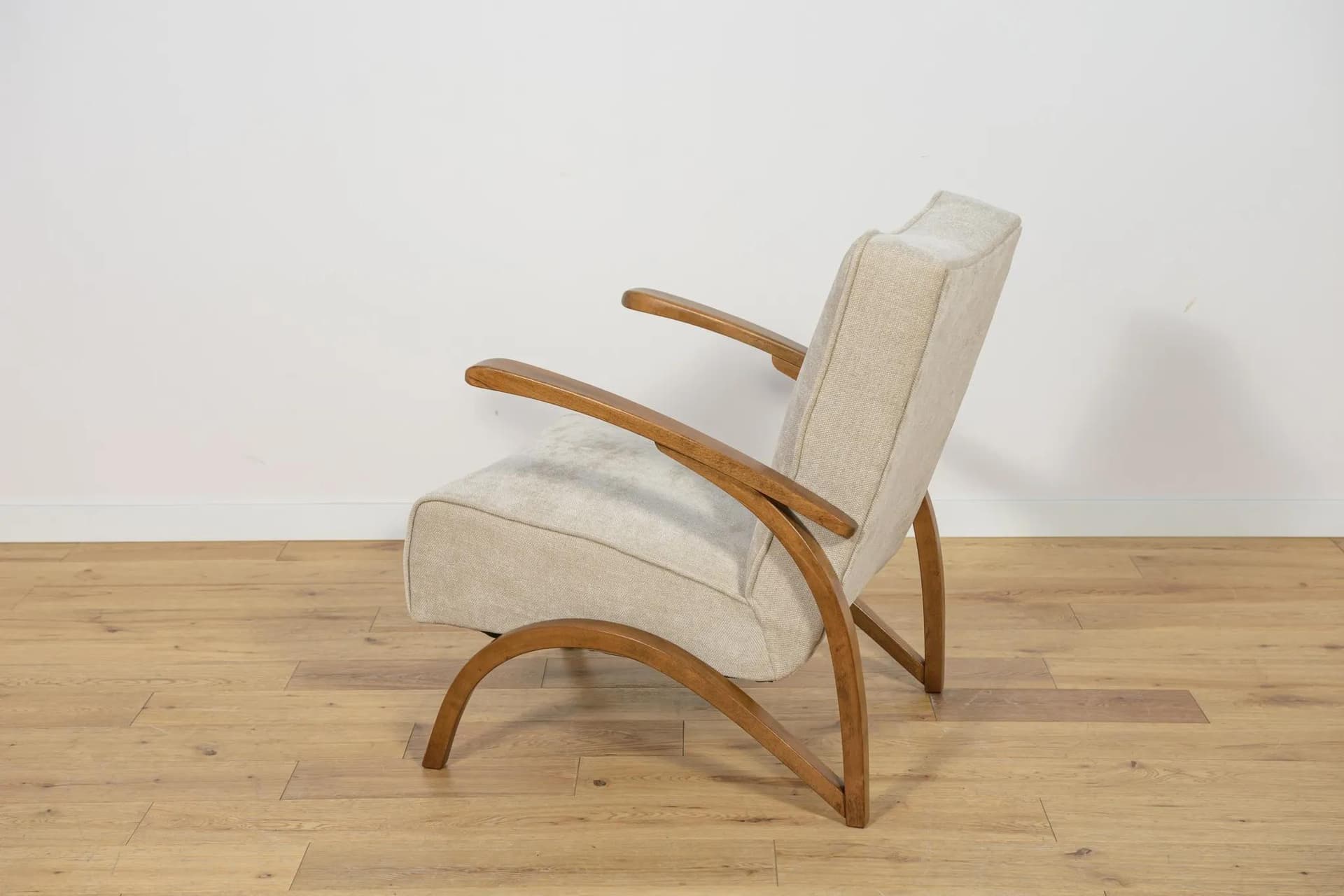 Fotel, beż, drewno, proj. J. Halabala, Thonet, Czechosłowacja, lata 30. - 70692