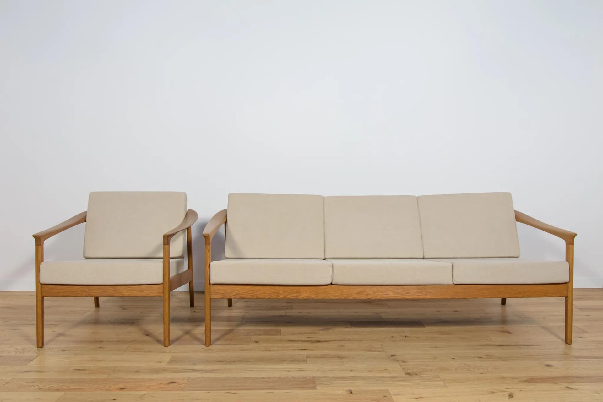 Set Monterey, beige wool, oak, by F. Ohlsson, Bodafors, Sweden, 1960s. - 70638