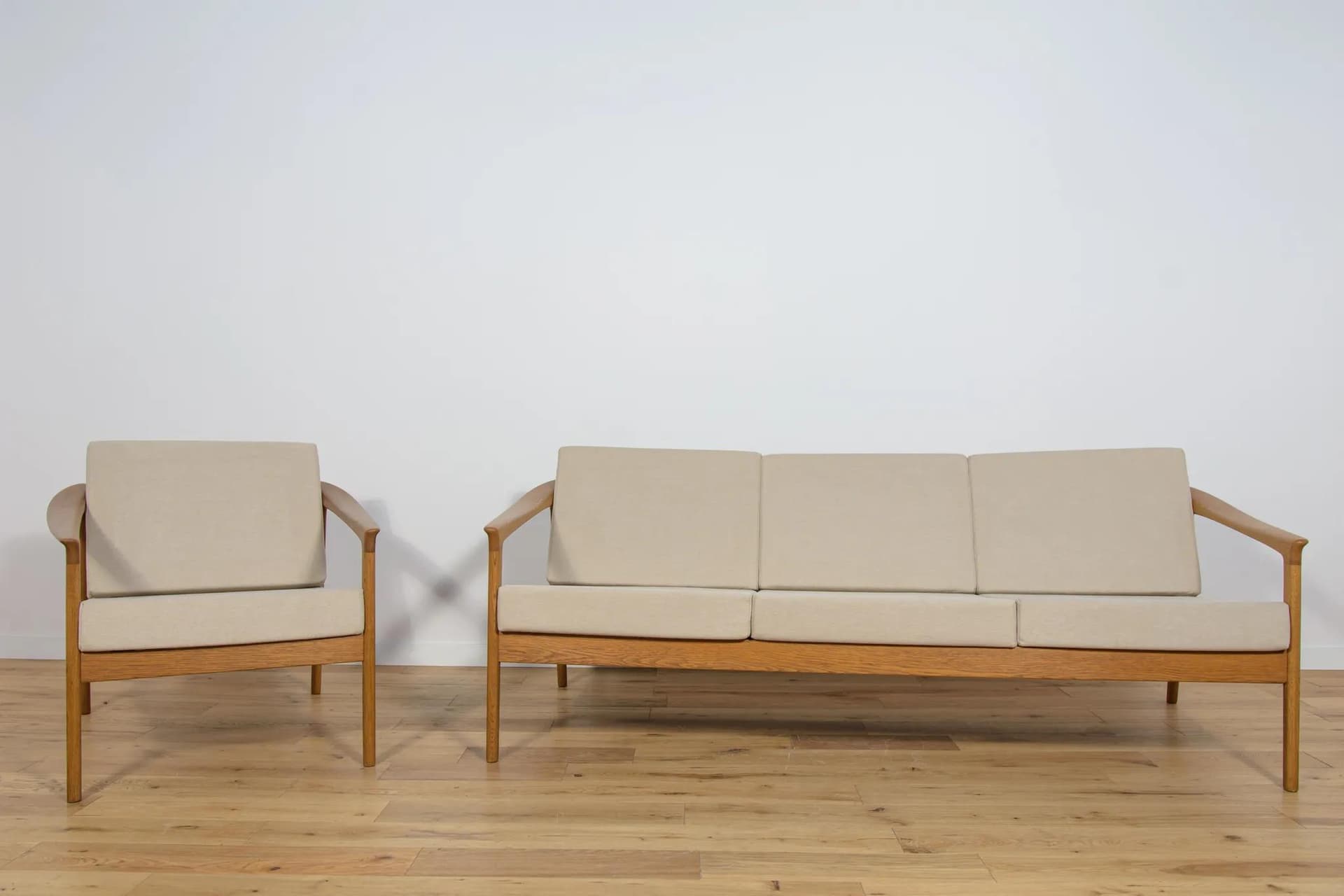 Set Monterey, beige wool, oak, by F. Ohlsson, Bodafors, Sweden, 1960s. - 70637