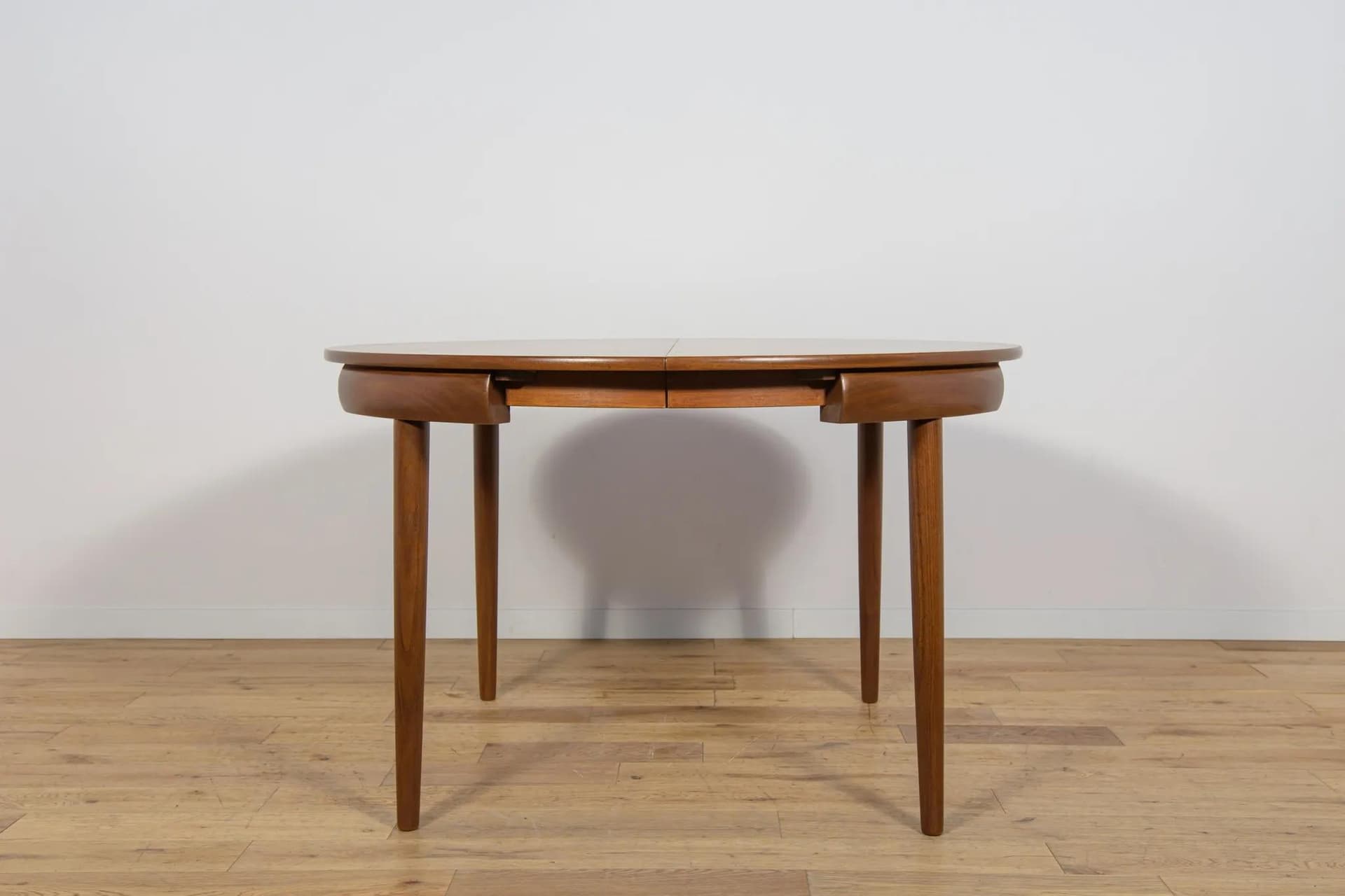 Zestaw jadalniany, drewno tekowe brązowy, skóra czarna, proj. H. Olsen, Frem Røjle, Dania, lata 60. - 70536