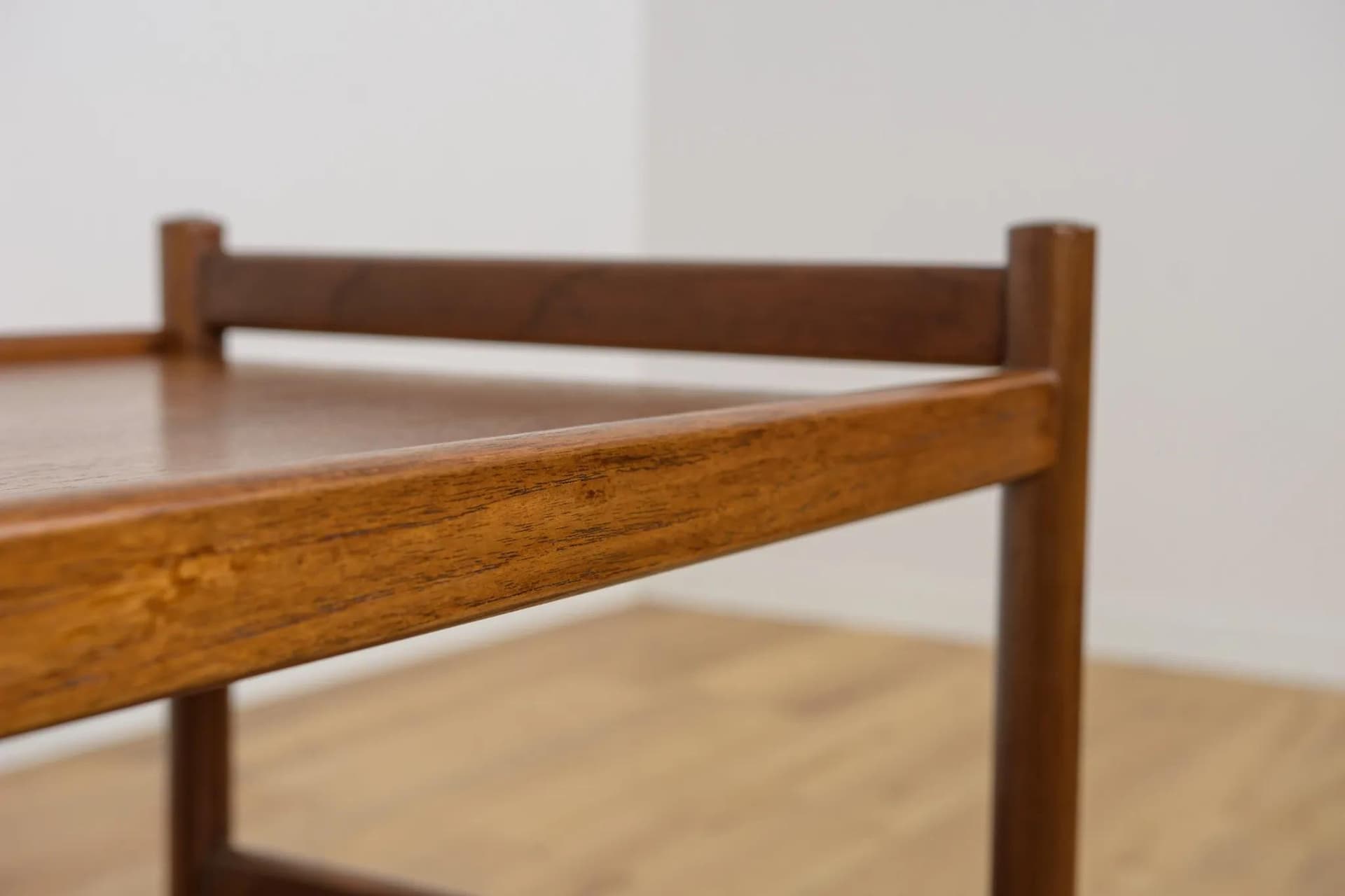 Stolik pomocniczy, teak brązowy, Dania, lata 70. - 70519