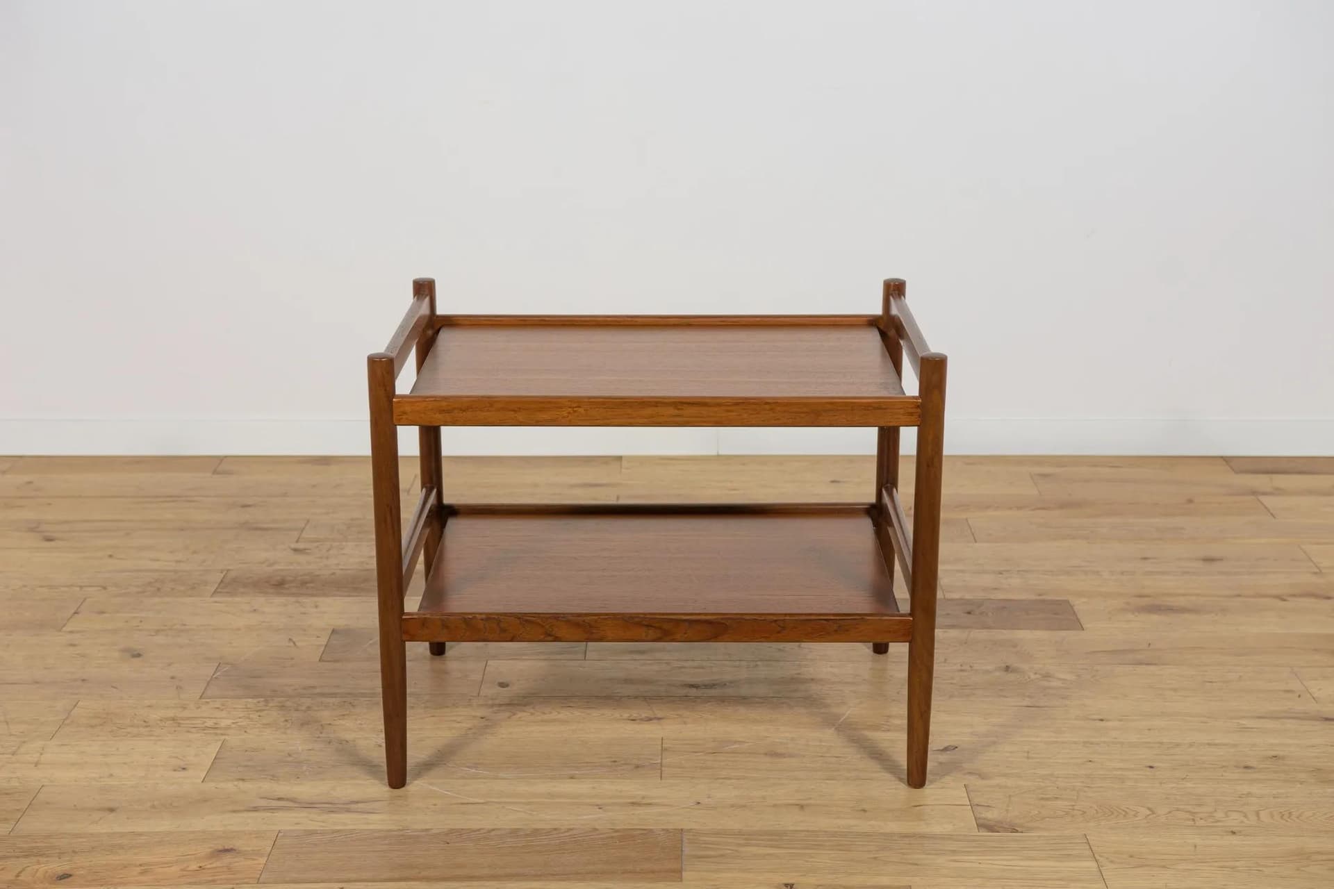 Stolik pomocniczy, teak brązowy, Dania, lata 70. - 70520