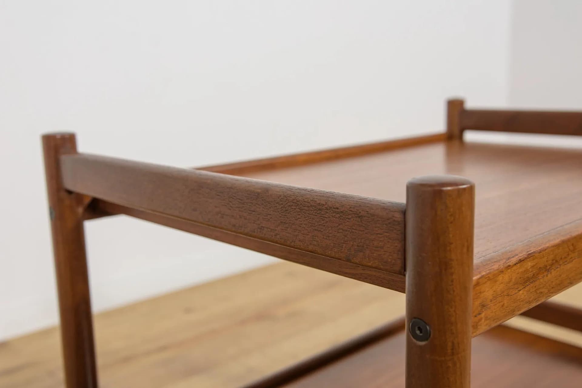 Stolik pomocniczy, teak brązowy, Dania, lata 70. - 70524