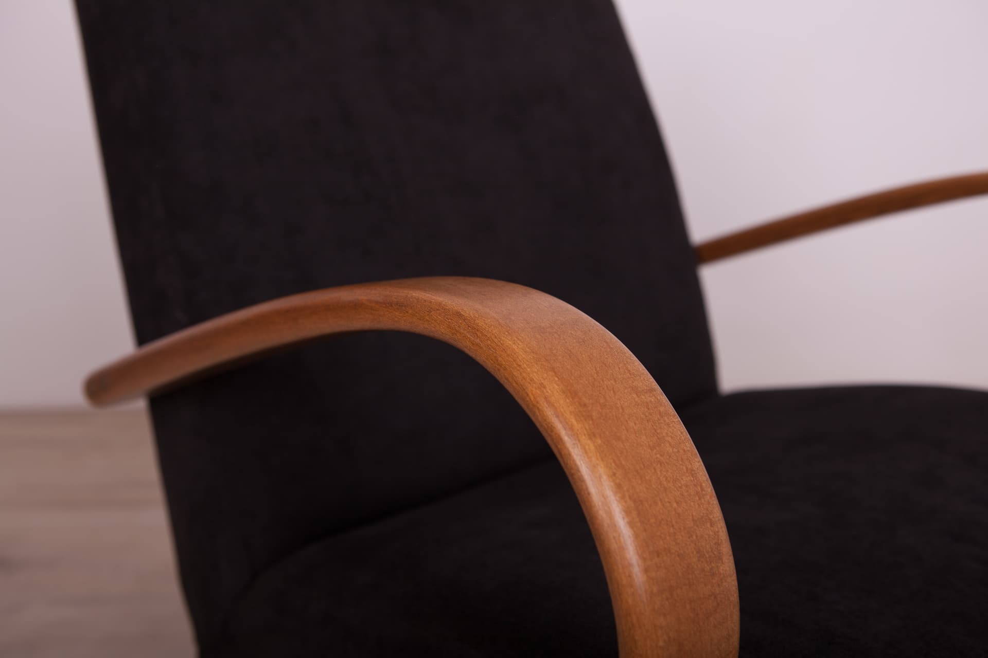 Para foteli, czarny, buk, proj. J. Šmidek, TON, Czechosłowacja, lata 60. - 70507