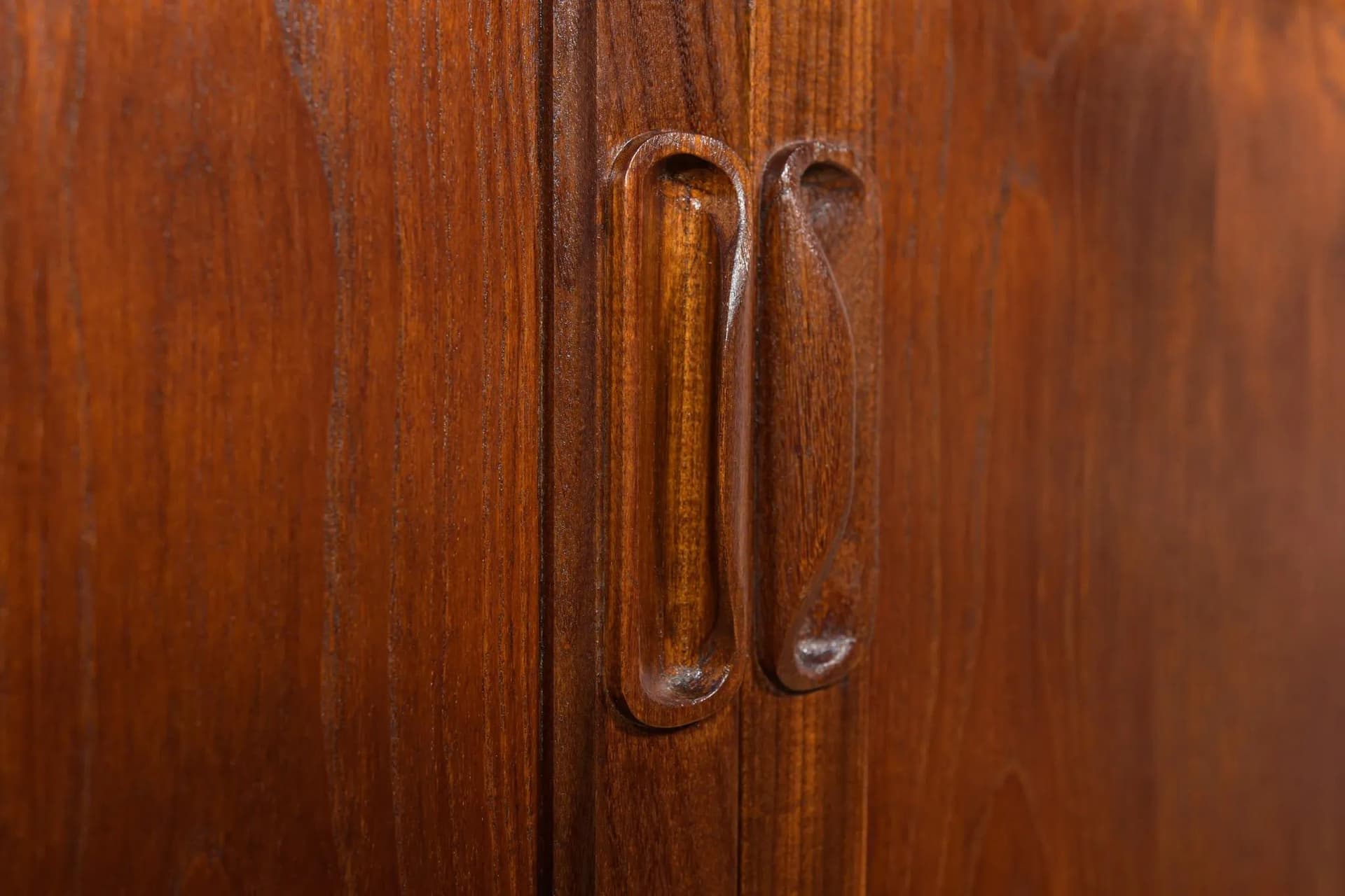 Komoda, teak brązowy ciemny, proj. V. Wilkins, G-Plan, Wielka Brytania, lata 60. - 70374