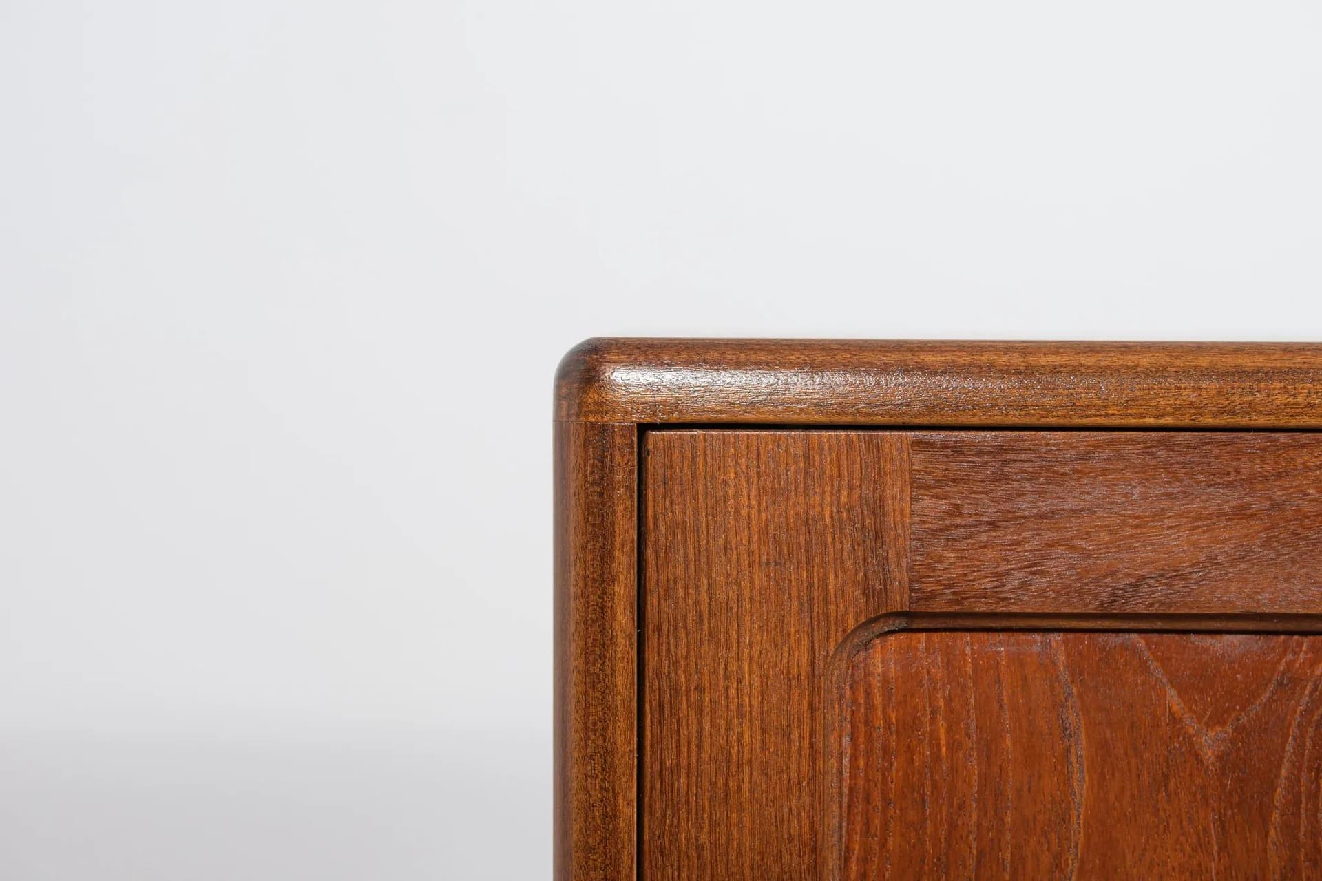 Komoda, teak brązowy ciemny, proj. V. Wilkins, G-Plan, Wielka Brytania, lata 60. - 70376