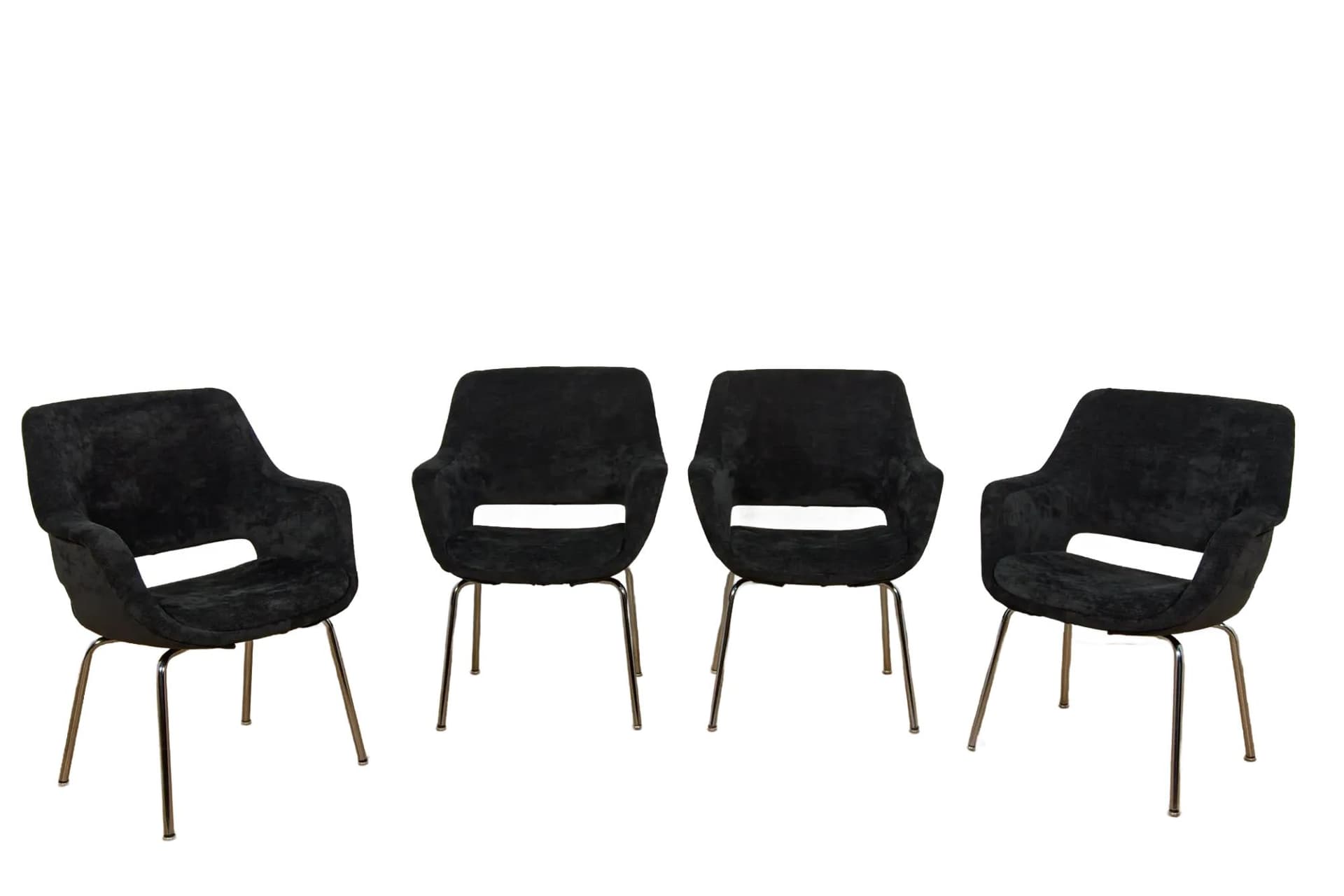Komplet czterech foteli Kilta, velvet czarny, chrom, proj. O. Mannermaa, Niemcy, lata 70.