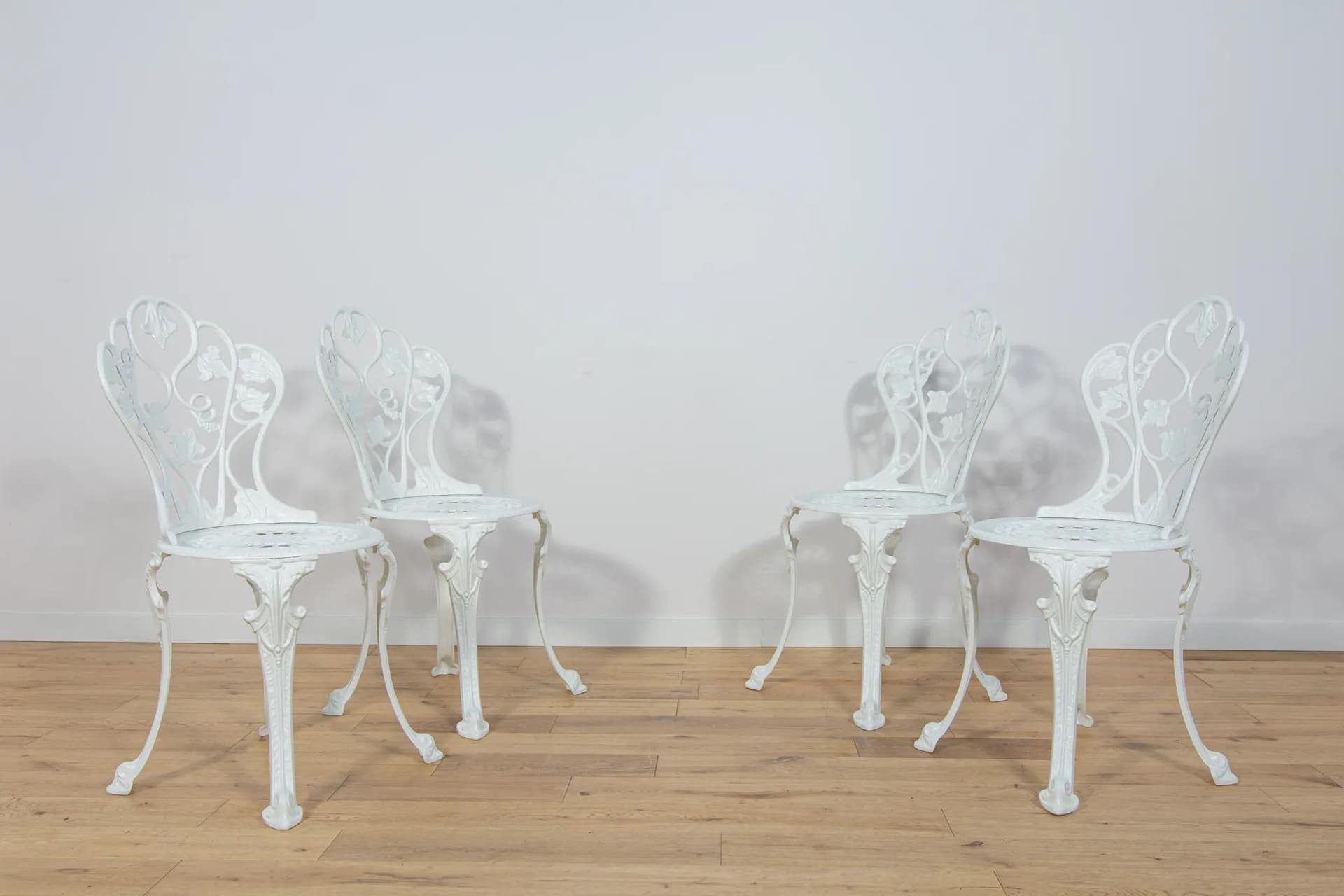 Komplet mebli ogrodowych, Art Nouveau, aluminium biały, Wielka Brytania, lata 50. - 70344