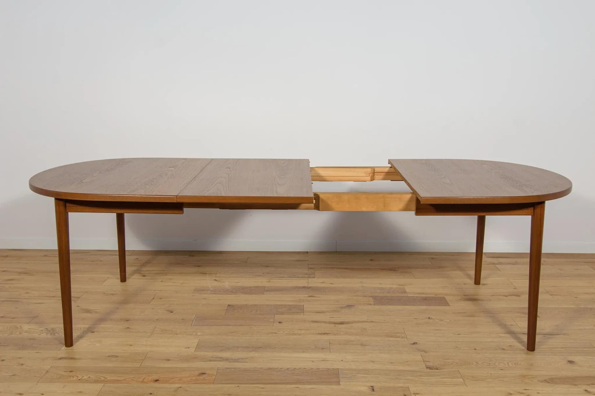 Stół rozkładany, teak brązowy, proj. N. Jonsson, Szwecja, lata 60. - 70310