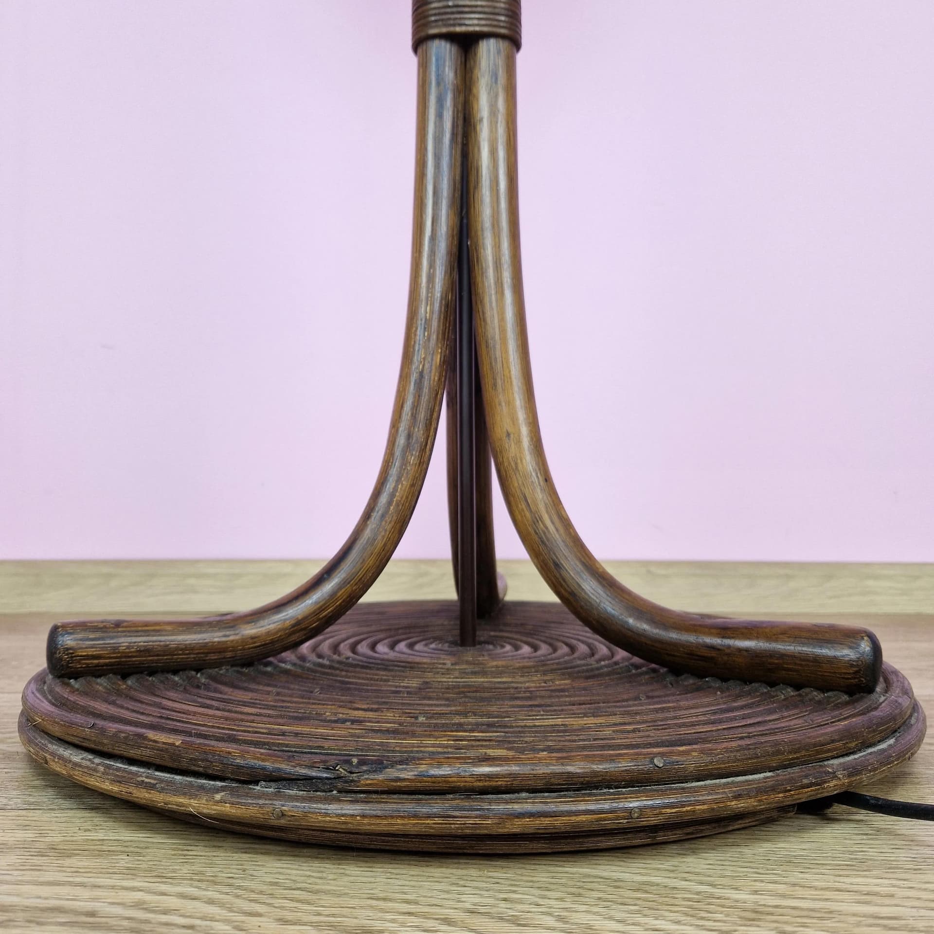 Lampa podłogowa, rattan brązowy ciemny, Polska, lata 70. - 73105