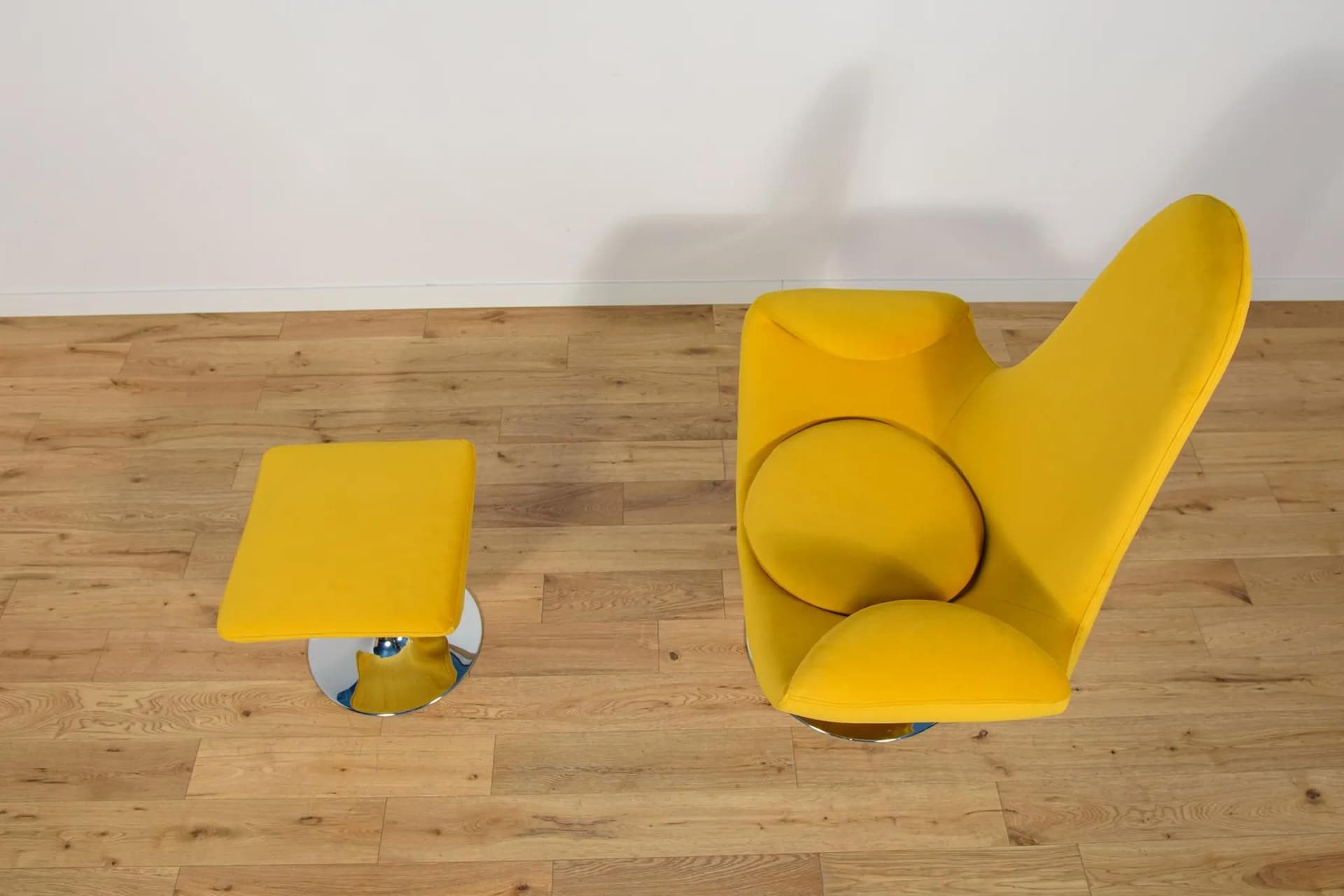 Fotel wypoczynkowy z podnóżkiem Space Age, velvet żółty, MayFame, Dania, lata 2000. - 70190