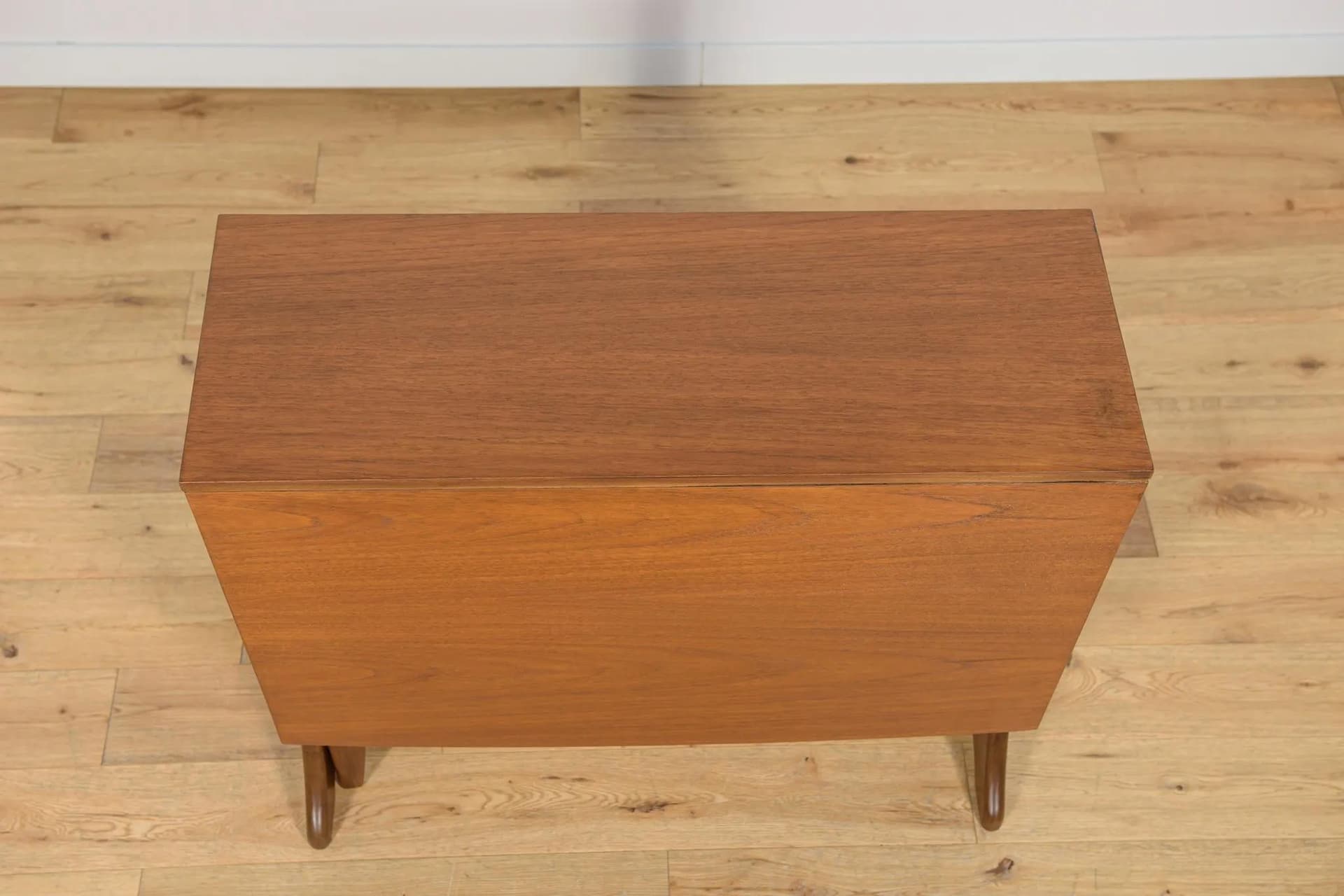 Extendable table, brown teak, G-Plan, United Kingdom, 1960s. - 70185