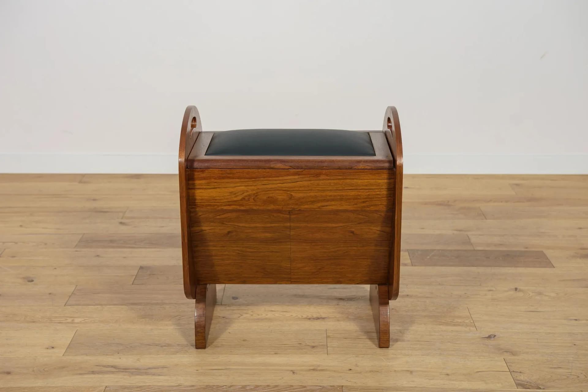 Pufa Art Deco, orzech brązowy, skóra czarna, Wielka Brytania, lata 30. - 70164