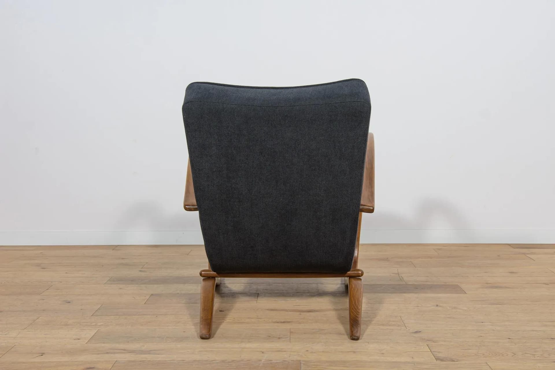 Fotel H-269, czarny, buk, proj. J. Halabala, UP Závody, Czechosłowacja, lata 30. - 70054