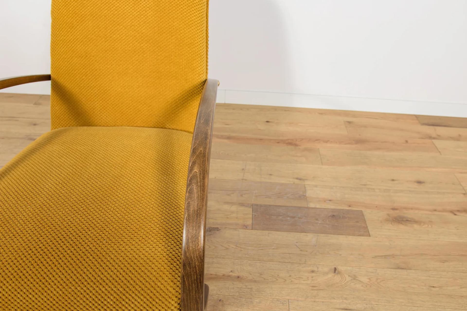 Fotel Art Deco, żółta tkanina, buk, Polska, lata 30. - 69927