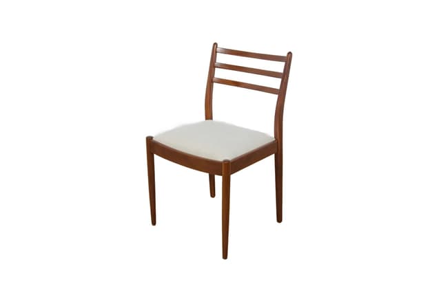 Krzesło, teak brązowy, tkanina beżowa, proj. V. Wilkins, G-Plan, Wielka Brytania, lata 60. - WYMIARY