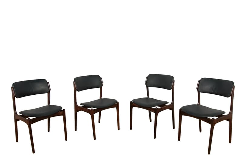 Komplet czterech krzeseł model 49, palisander ciemny, skóra czarna, proj. E. Buch, Dania, lata 60.