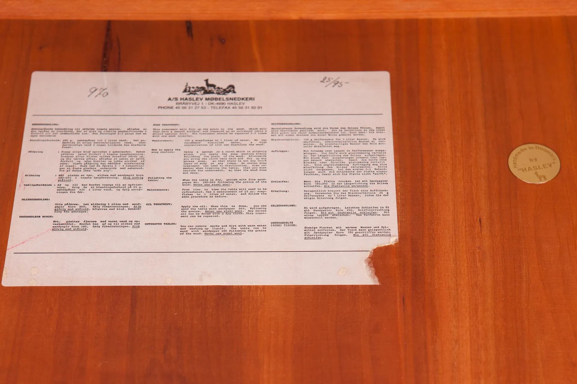 Stolik kawowy, czereśnia brązowy, proj. S. Hansen, Haslev Møbelfabrik, Dania, lata 90. - 72853